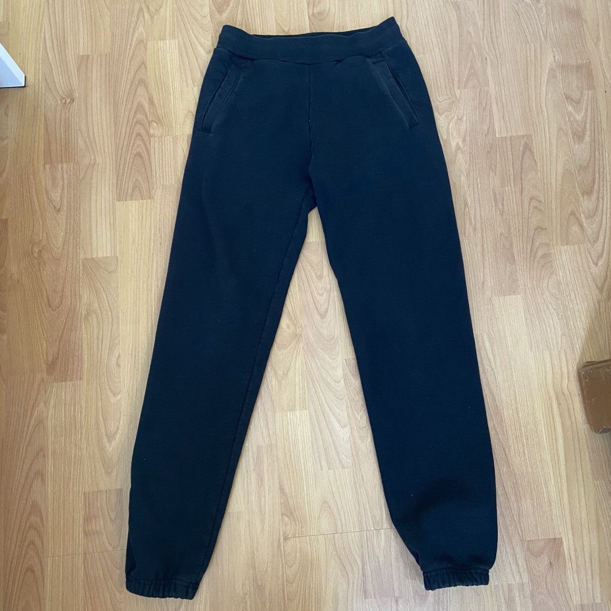 Market Market Black Drawstring Logo Sweatpants Men’s Medium Size US 32 / EU 48 - 2 Thumbnail