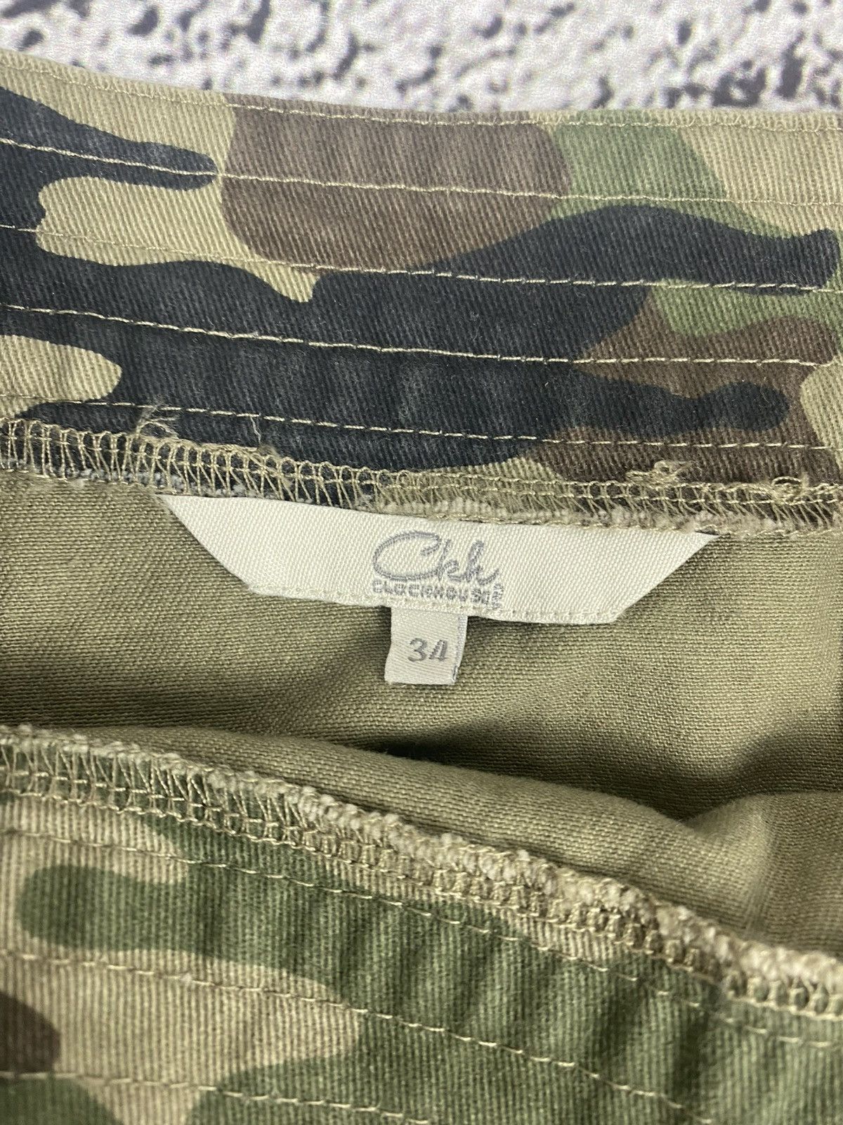 Vintage Vintage Y2K camo cargo mini skirt 00s outdoor style Size 24" / US 00 / IT 34 - 3 Thumbnail