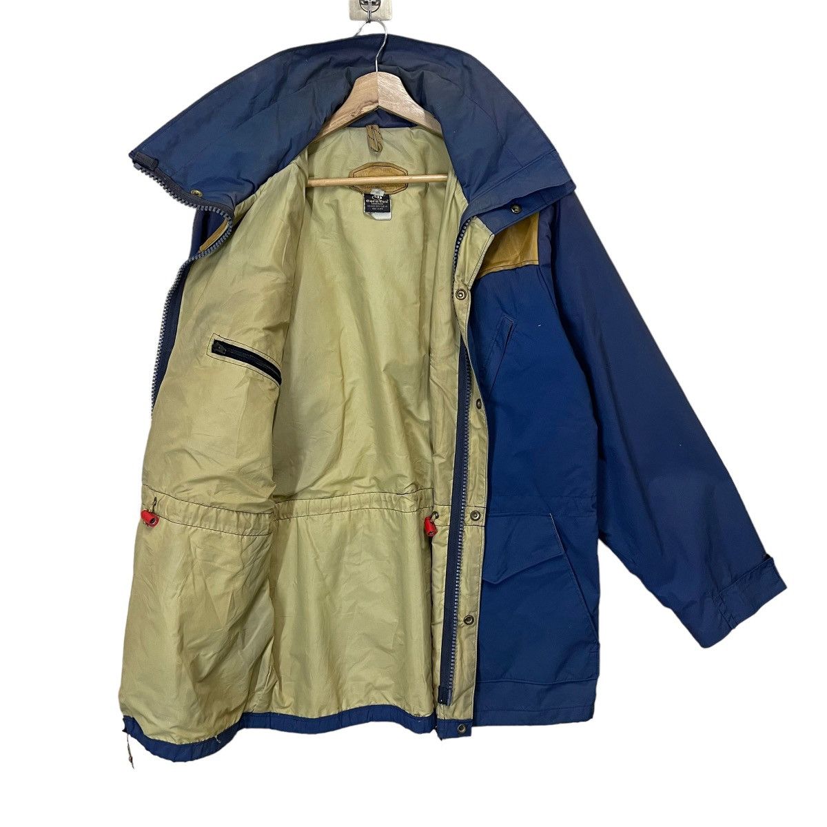 Vintage Rocky Mountain Featherbed Goretex Fabric Jacket