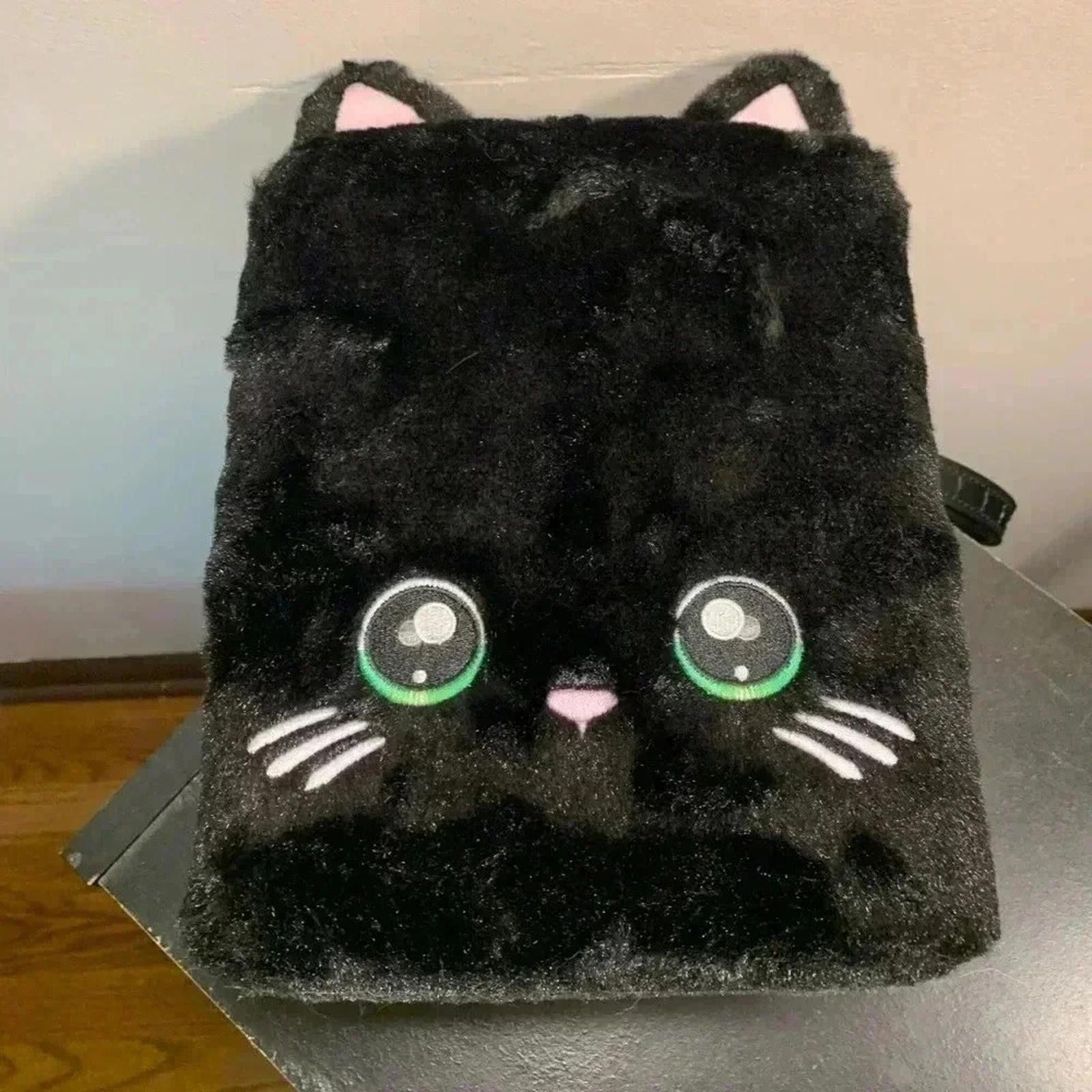 Designer Na Na surprise toys. Cat backpack Size ONE SIZE - 1 Thumbnail