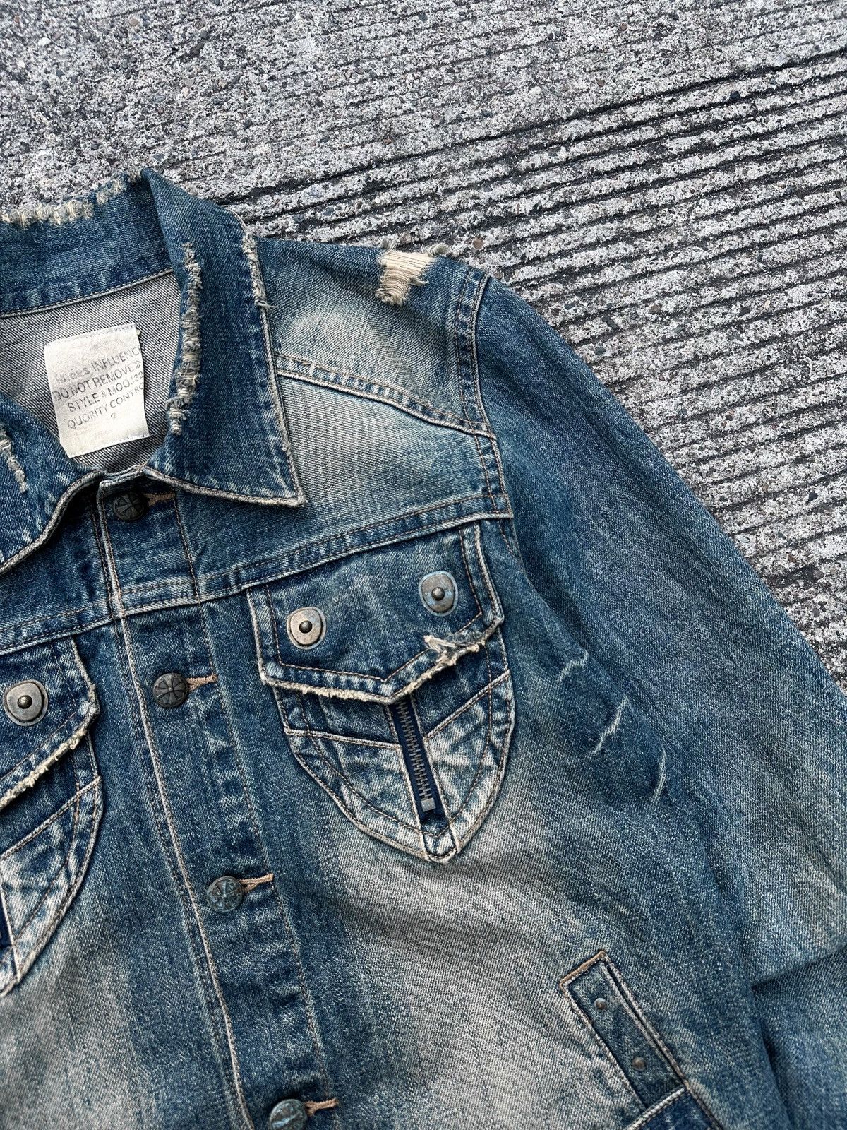 If Six Was Nine × Japanese Brand × Tornado Mart 2000’s Midas Damage Washed Denim Jacket Size US L / EU 52-54 / 3 - 10 Thumbnail