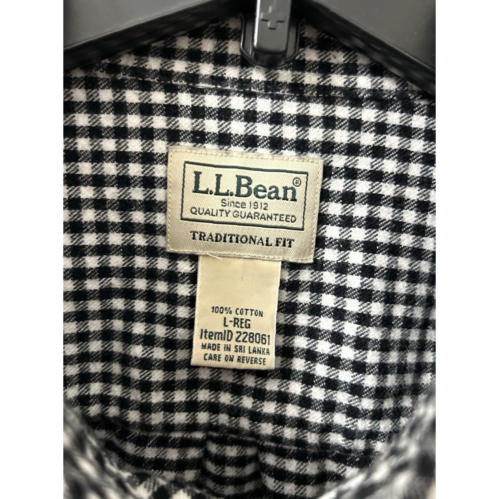 Vintage LL Bean Shirt Mens Large Black White Scotch Plaid Flannel Traditional Fit 228061 Size US L / EU 52-54 / 3 - 5 Thumbnail