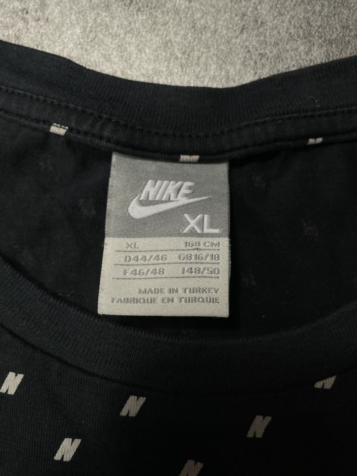 Nike Nike Vintage Y2K Tee Swoosh Logo Monogram Hype Size XS / US 0-2 / IT 36-38 - 3 Thumbnail