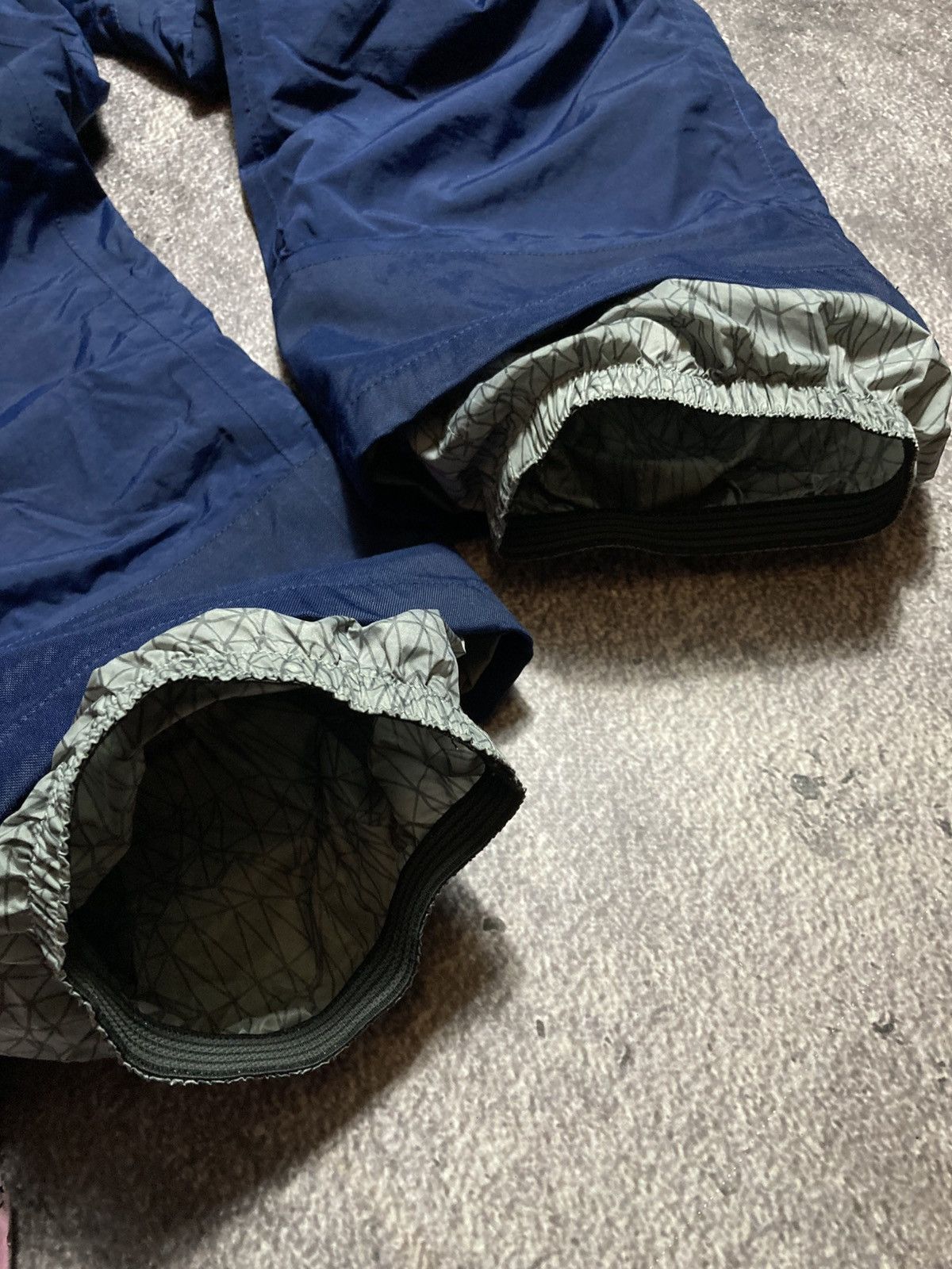 The North Face The North Face HyVent Ski Pants Womens M Snowboard Vintage Size 28" / US 6 / IT 42 - 2 Thumbnail