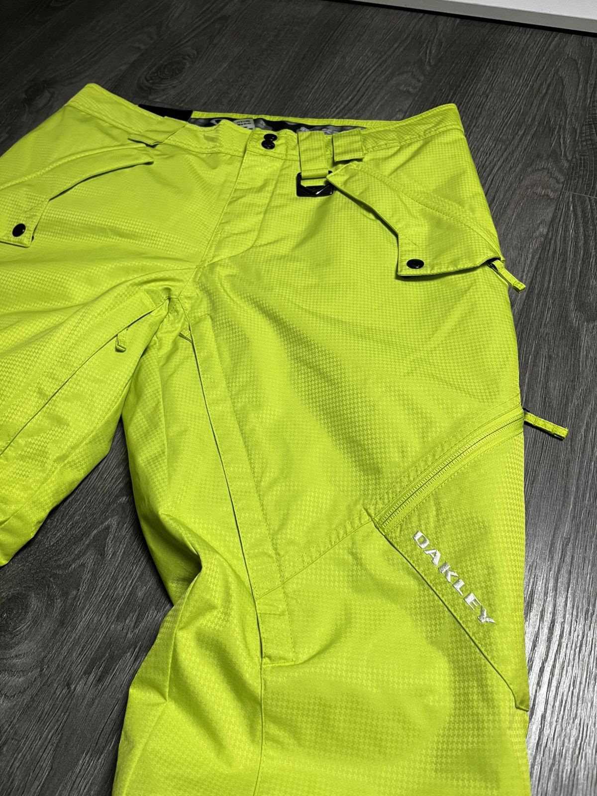 Oakley Oakley Vintage Techwear Ski Pants Neon Lime Green Cyber Y2K Size US 34 / EU 50 - 2 Thumbnail