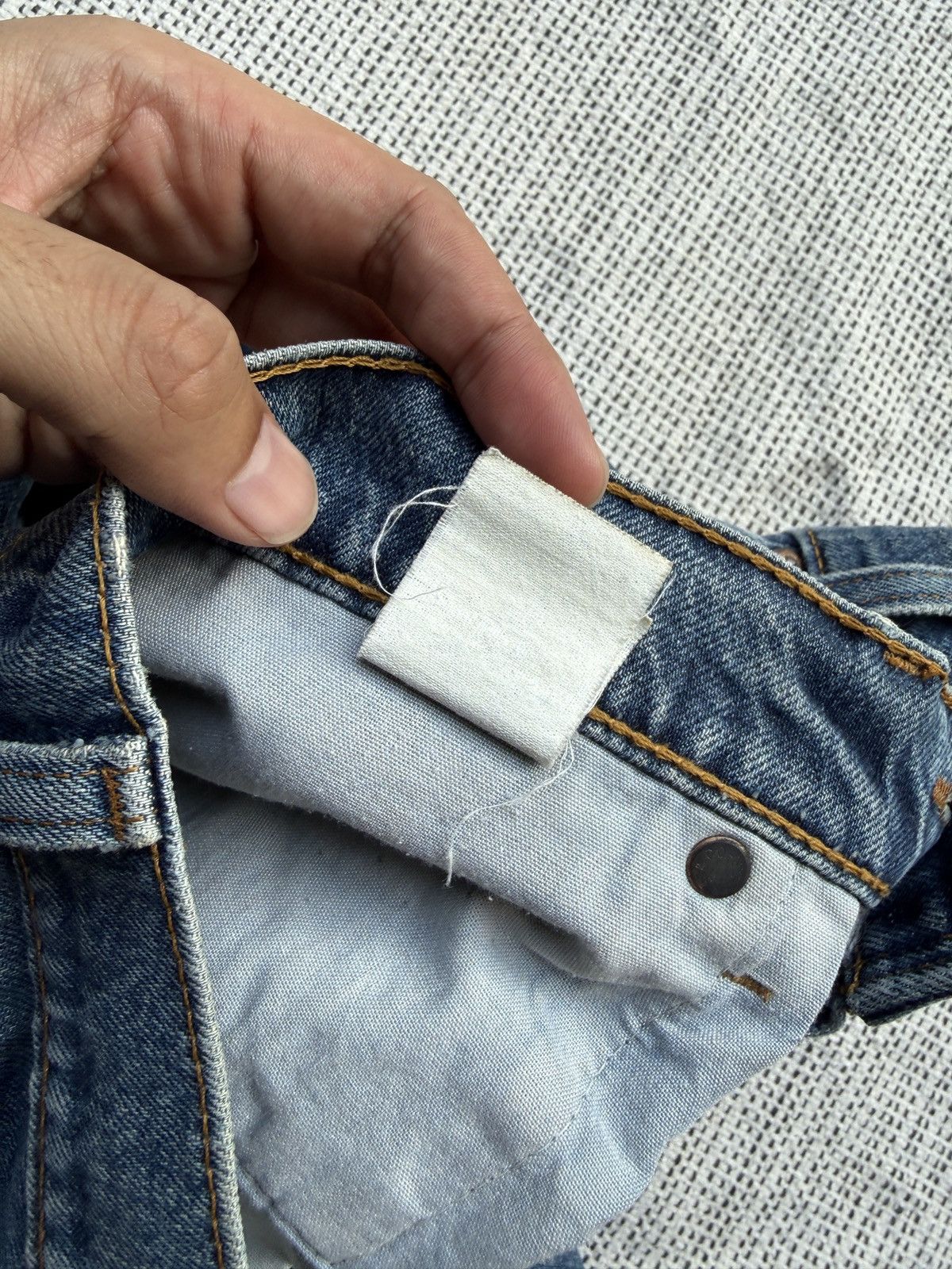 Levi's Vintage Clothing Vintage Levi’s 519 Jeans Made in USA Size US 32 / EU 48 - 11 Thumbnail