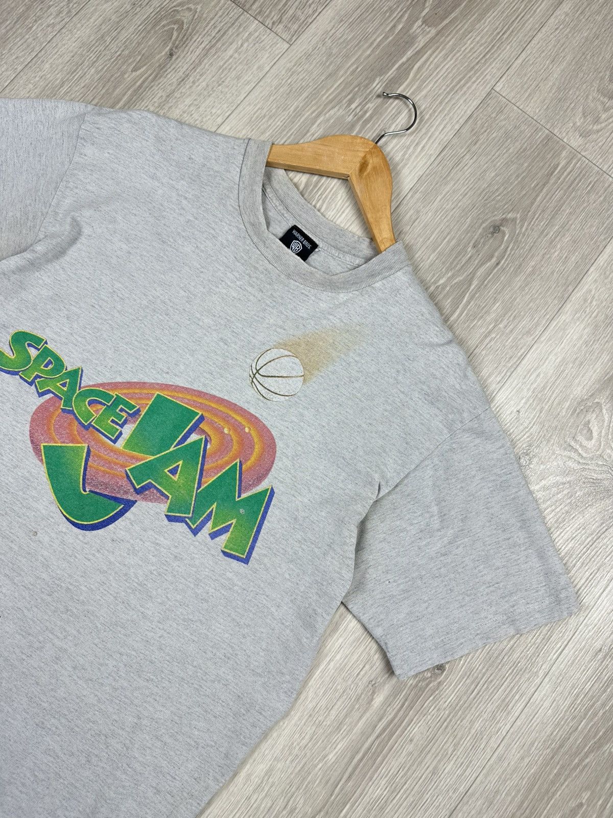 Disney × NBA × Vintage Vintage Distressed Tee 1996 Space Jam Jordan and Bugs Bunny Size US L / EU 52-54 / 3 - 3 Thumbnail