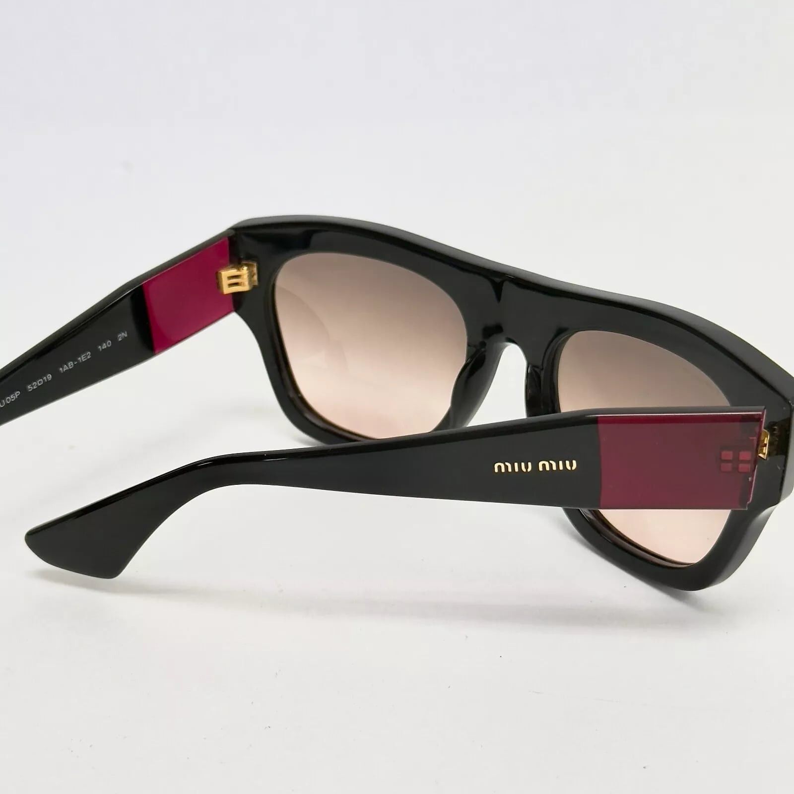 Miu Miu MIU MIU ECLAT 05P Chunky Bold Sunglasses MU05PS Black Size ONE SIZE - 3 Thumbnail