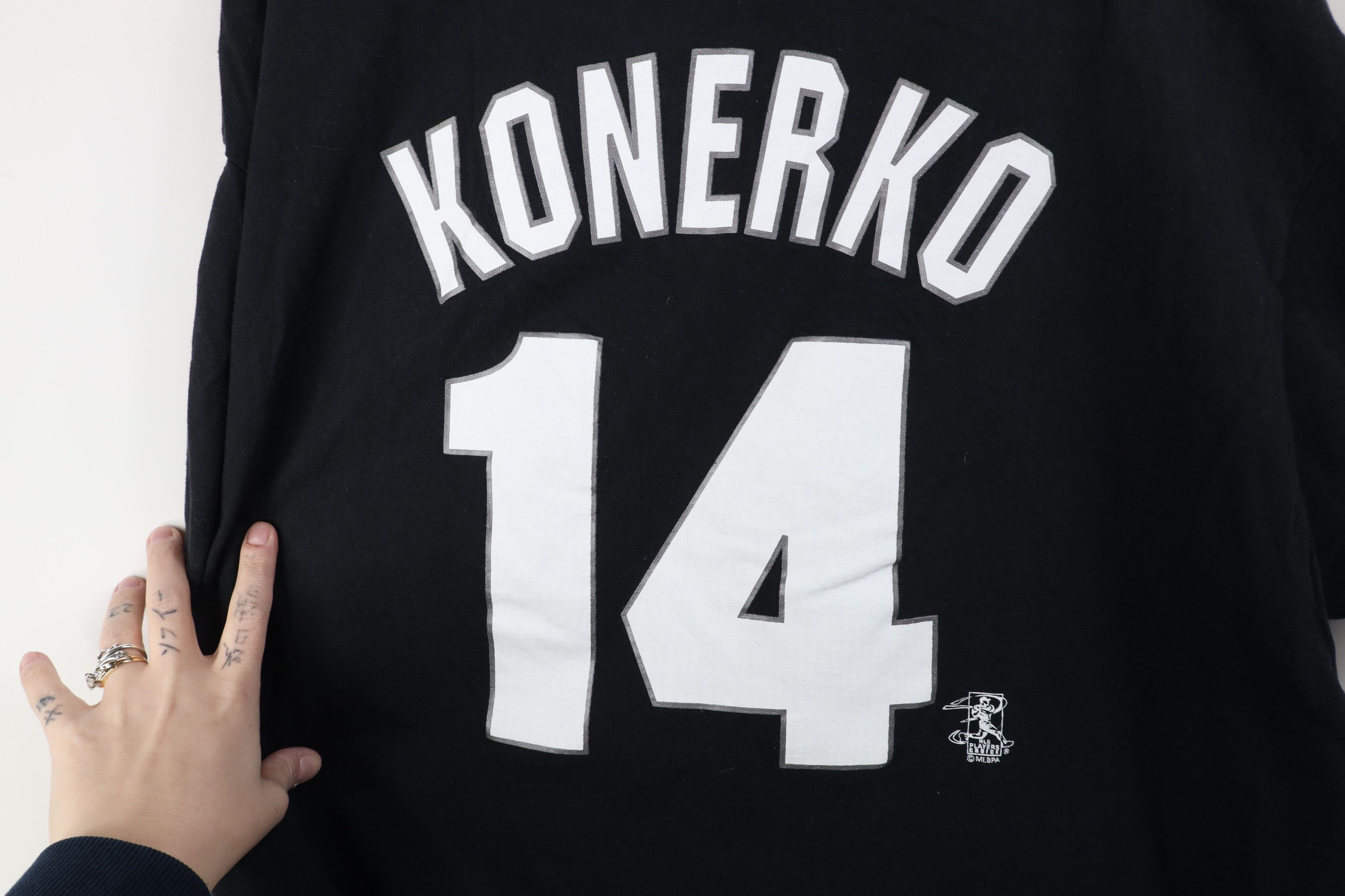 Majestic Vintage 90s Majestic Konerko Chicago White Jersey T-Shirt Size US XL / EU 56 / 4 - 10 Thumbnail