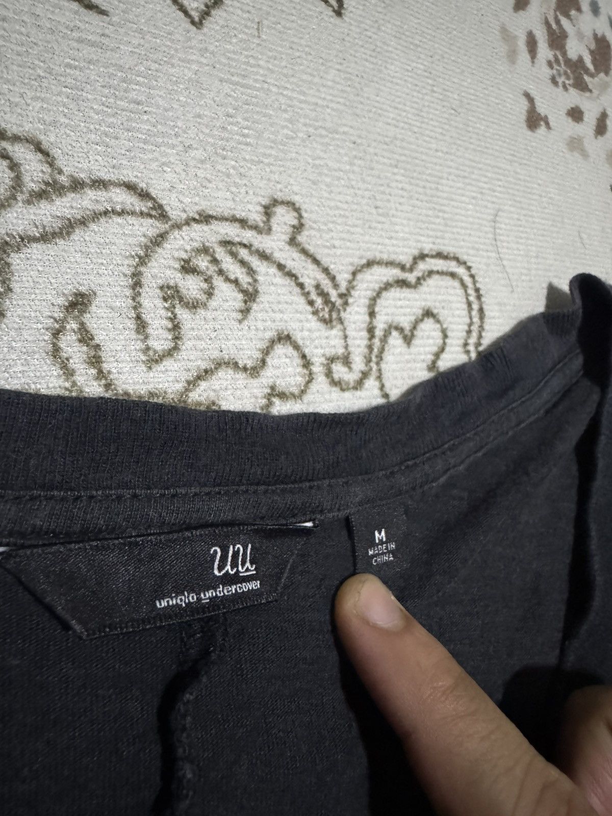 Jun Takahashi × Undercover × Uniqlo “HIJOE” Jun Takahashi Undercover L/S Shirt Size M / US 6-8 / IT 42-44 - 4 Thumbnail