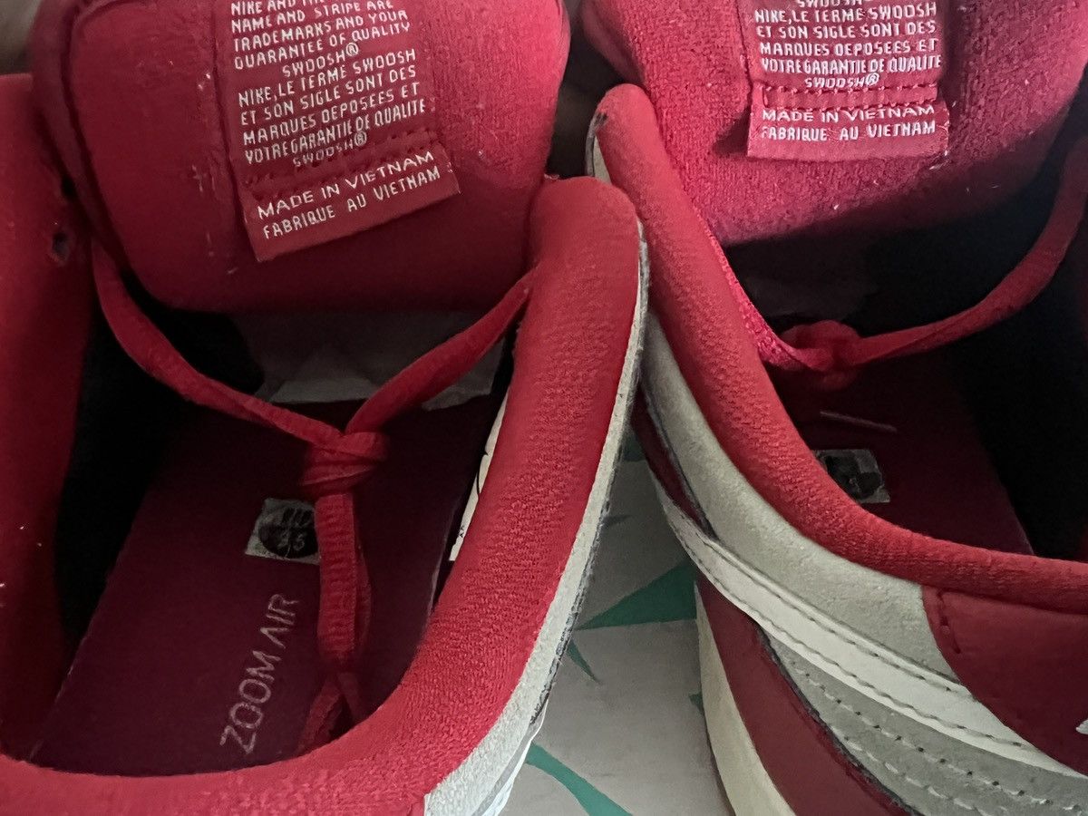 Nike SB Size 9.5 - Nike Dunk Pro SB Low Valentines Day Size US 9.5 / EU 42-43 - 11 Thumbnail