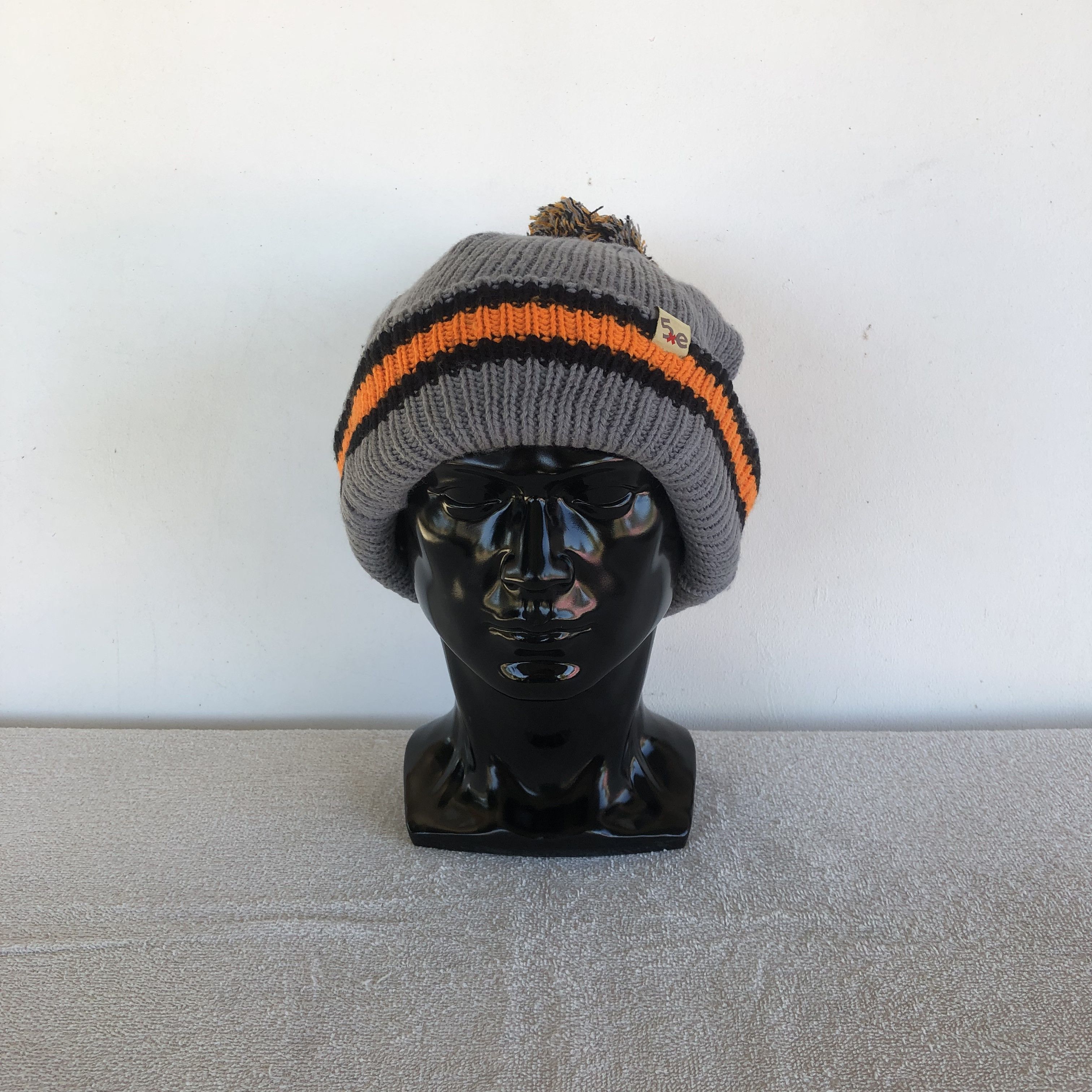 Japanese Brand Vintage 5Xe Japanese Pom Pom Beanie Snow Caps Hats Size ONE SIZE - 2 Thumbnail