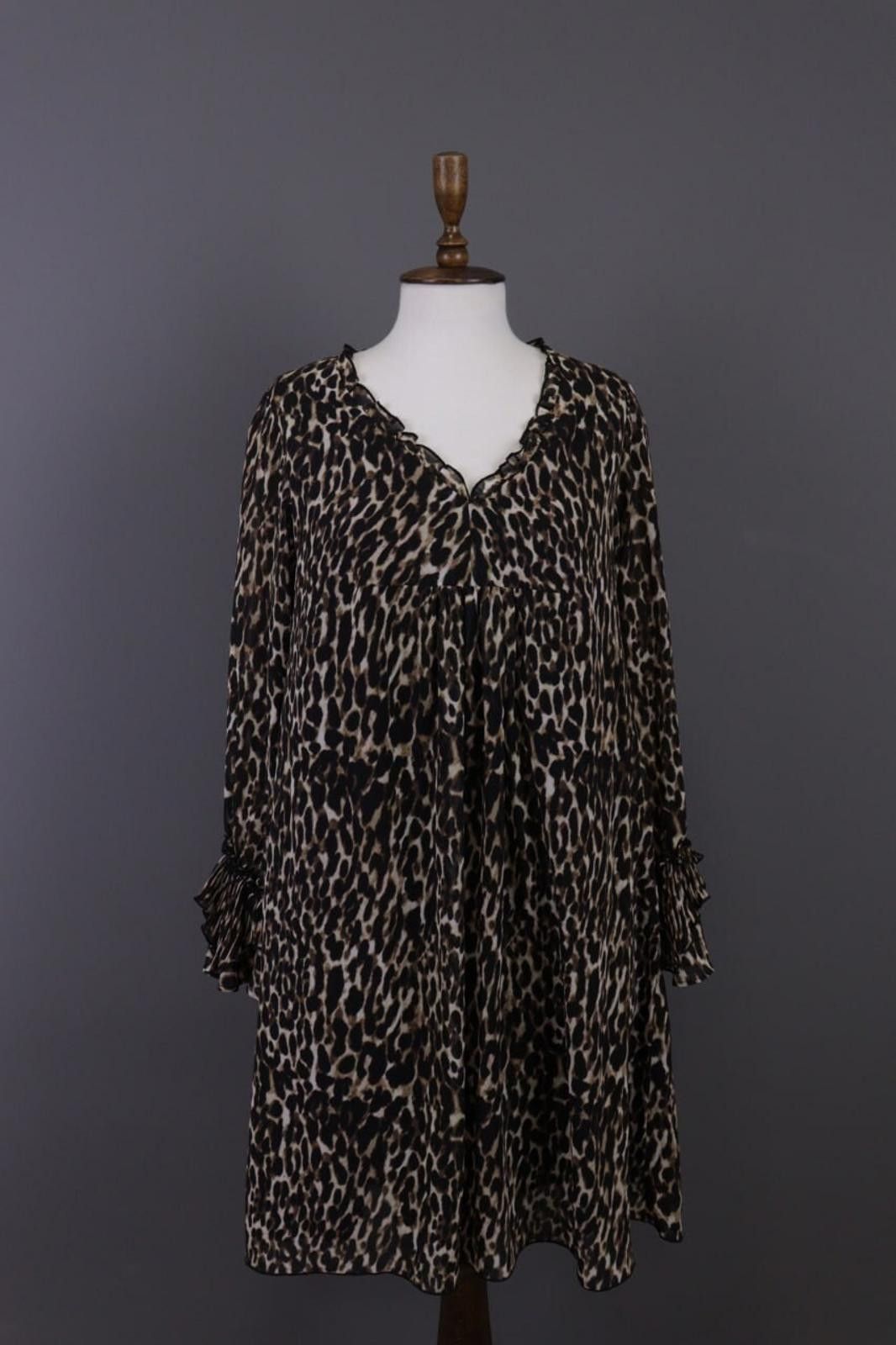 True Religion True Religion Multicolor Animal Printed Midi Dress Size S Size S / US 4 / IT 40 - 1 Thumbnail