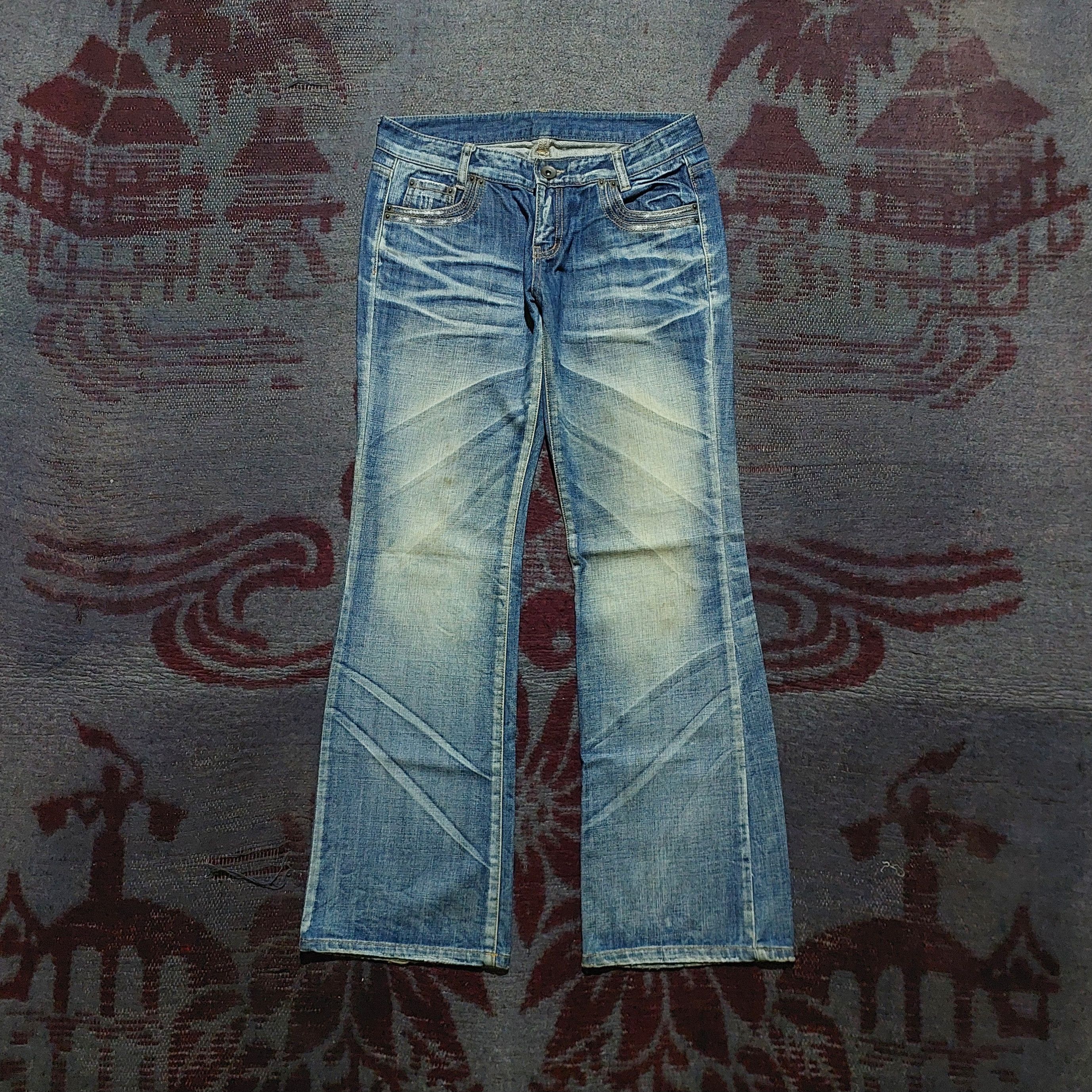 Tornado Mart Jean Mani distressed fadded blue flared jeans Size US 29 - 1 Thumbnail