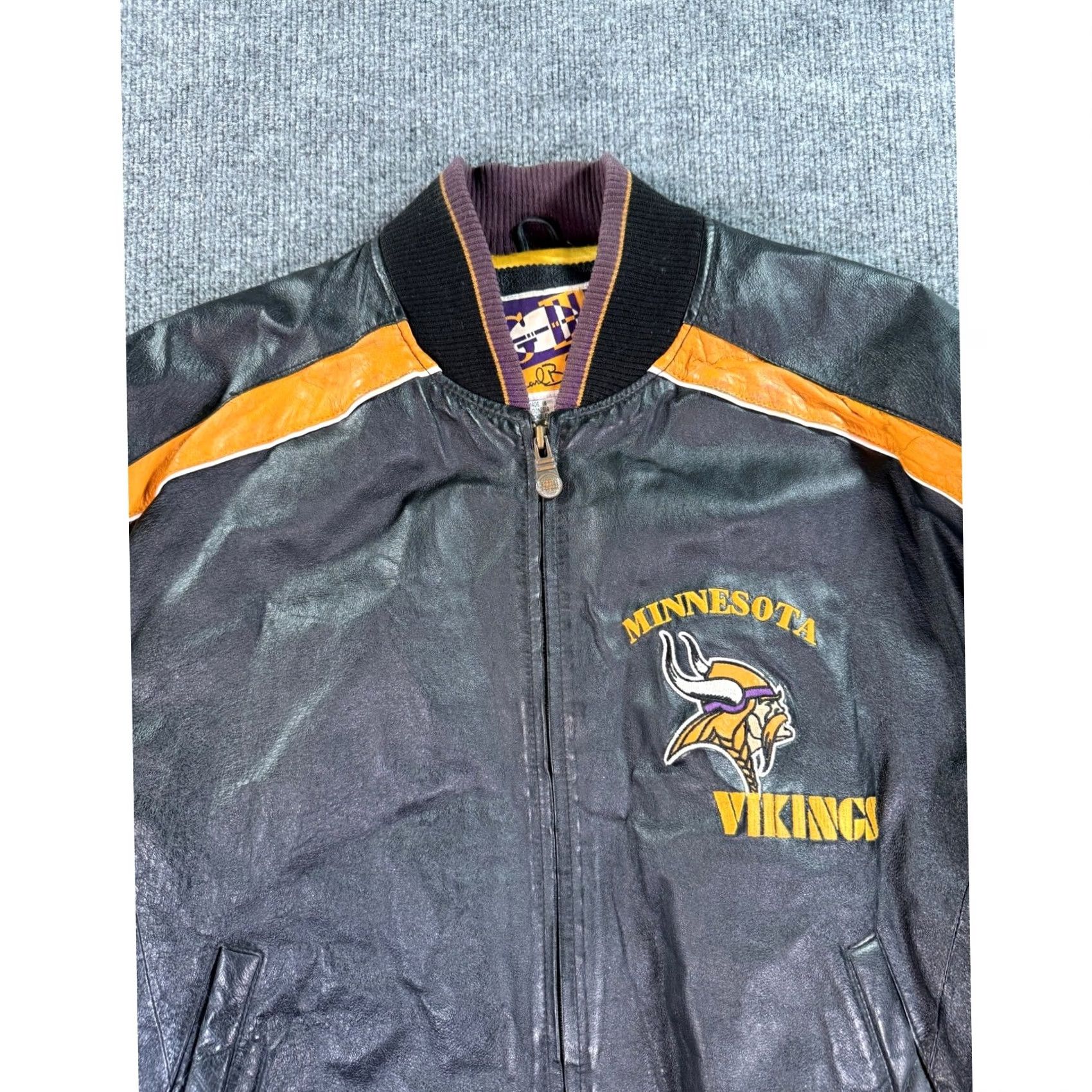 G-III VINTAGE Minnesota Vikings Leather Jacket Mens XL Black Purple NFL Varsity Bomber Size US XL / EU 56 / 4 - 2 Thumbnail