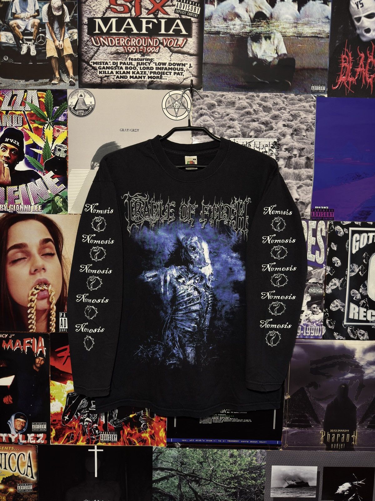Band Tees Vintage Cradle Of Filth Nemesis 2004 Long Sleeve Shirt Size US M / EU 48-50 / 2 - 1 Thumbnail