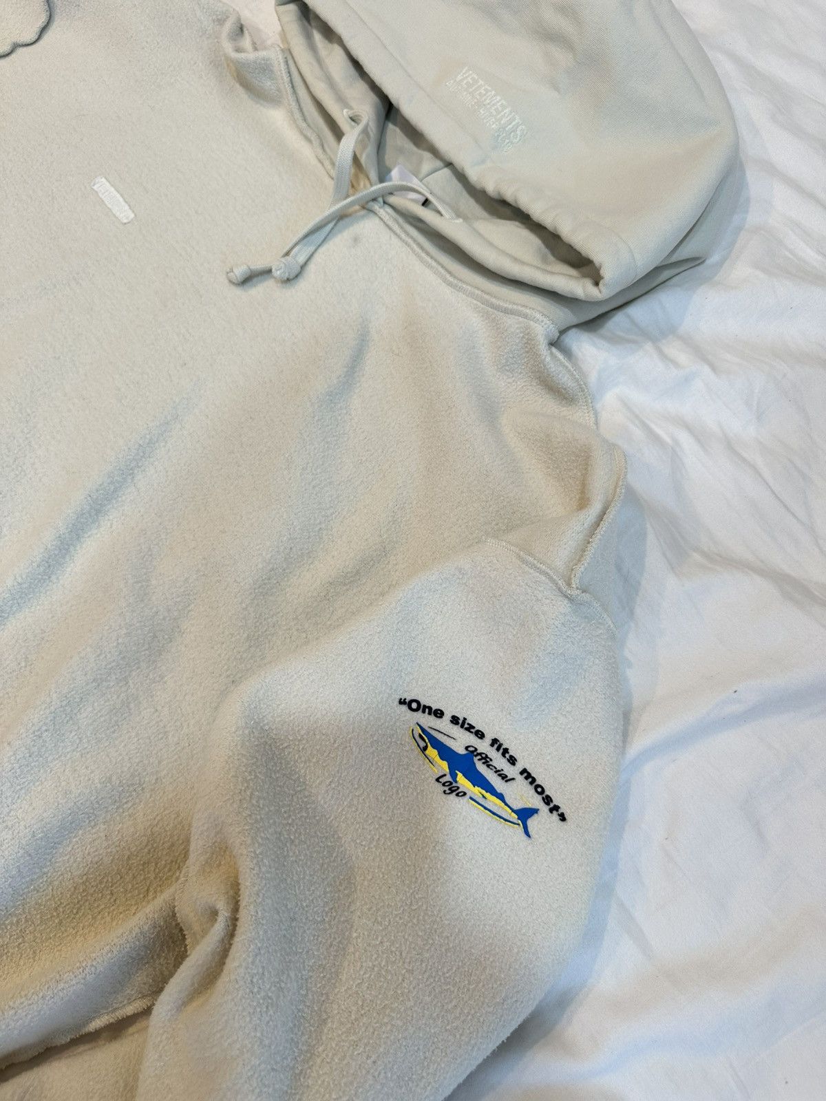 Vetements Vetements Inside Out Shark Hoodie Size US L / EU 52-54 / 3 - 2 Thumbnail