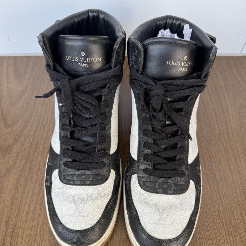 Louis Vuitton Louis Vuitton Rivoli Black and White Sneakers - Size US 8 / EU 41 - 2 Thumbnail