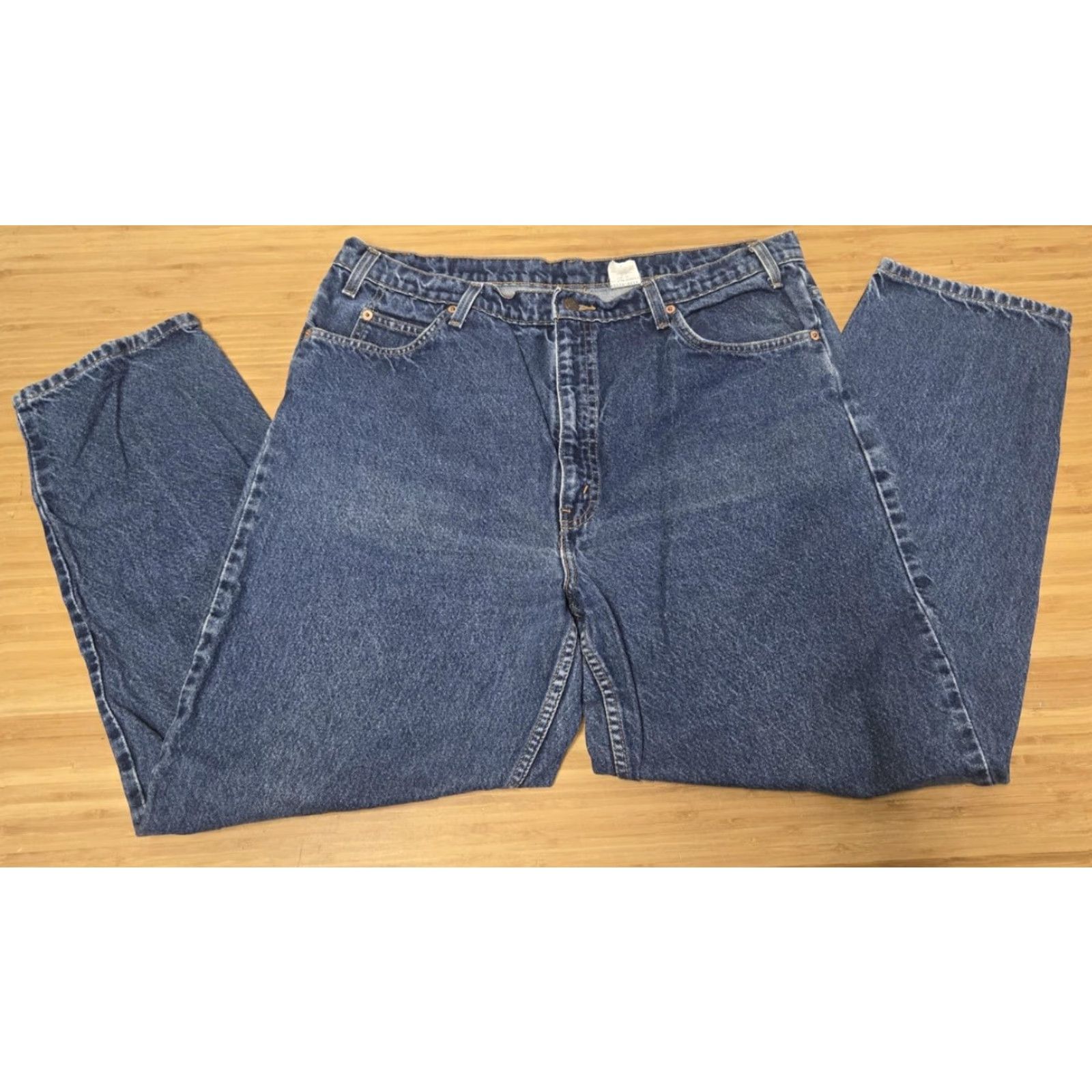 Levi's Levi's 550 Jeans Mens 40x30 Blue Medium Wash Relaxed Fit Tapered Leg Denim Jeans Mens Blue 40 30 Cotton Zip Five-pocket Size US 40 / EU 56 - 3 Thumbnail