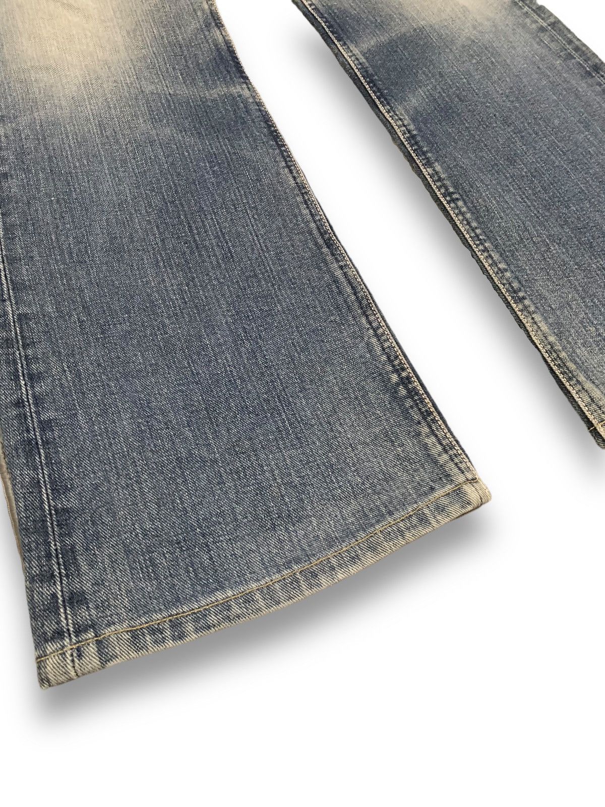 Lee Vintage Lee Riders Faded Wash Flare Distressed Grunge Jeans Size US 31 - 10 Thumbnail