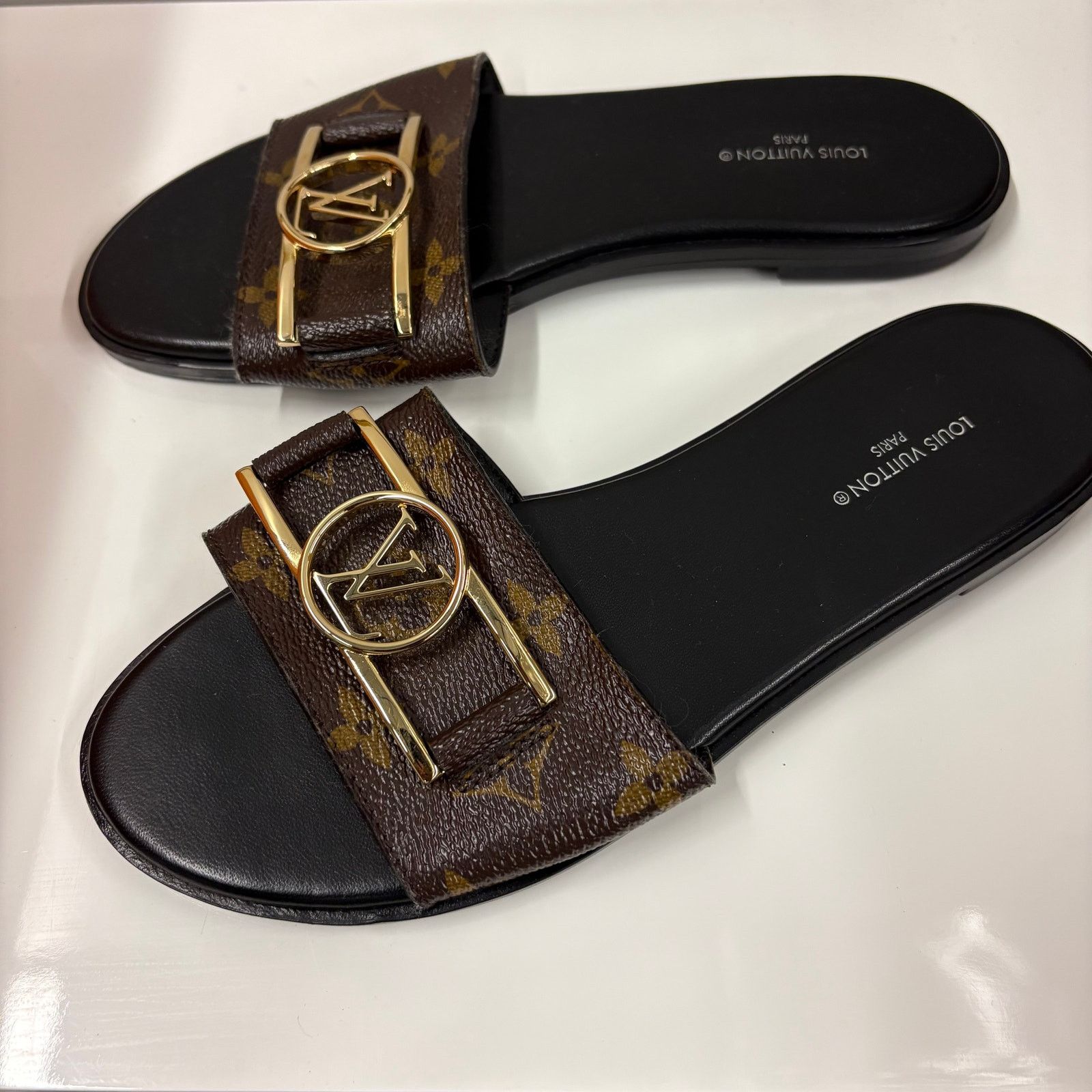 Louis Vuitton Louis Vuitton Sandals Lock It Flat Mule Monogram Black 35.5 Size US 5.5 / IT 35.5 - 4 Thumbnail