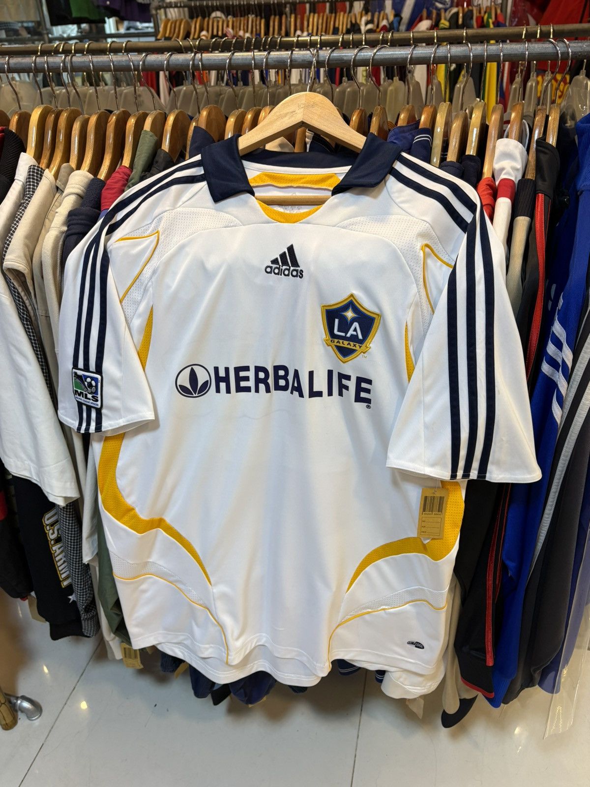 Adidas 2007 LA Galaxy Home Kit BECKHAM 23 Size US L / EU 52-54 / 3 - 2 Thumbnail