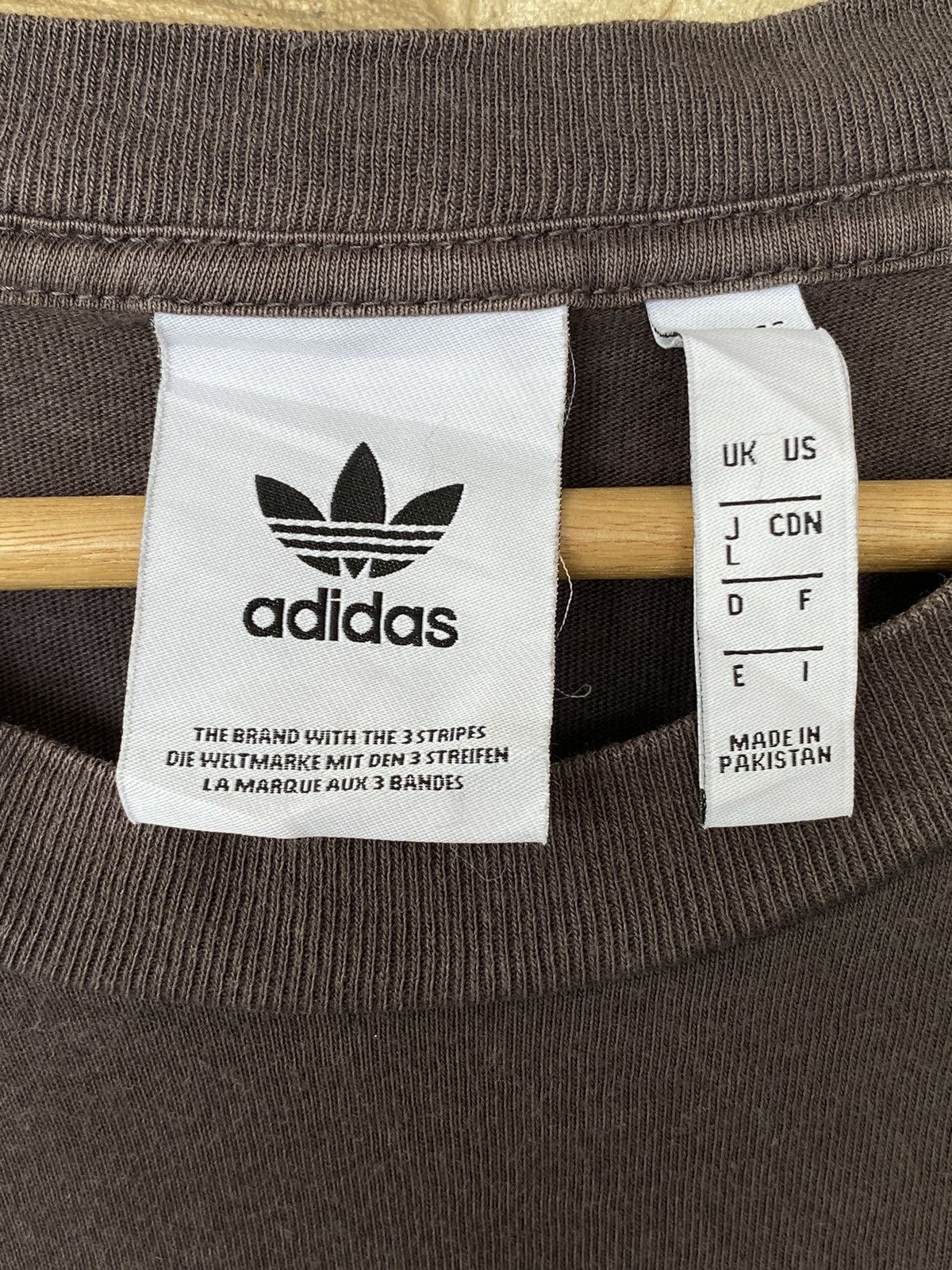 Adidas Adidas Trefoil Big Logo Camo Tshirt Size US L / EU 52-54 / 3 - 7 Thumbnail