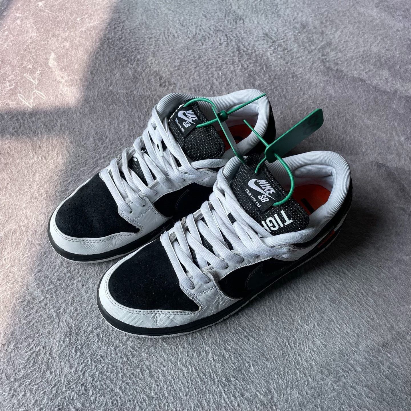 Nike Nike DUNK Collab Black Lowtop Sneakers 43 Men Size US 10 / EU 43 - 1 Thumbnail