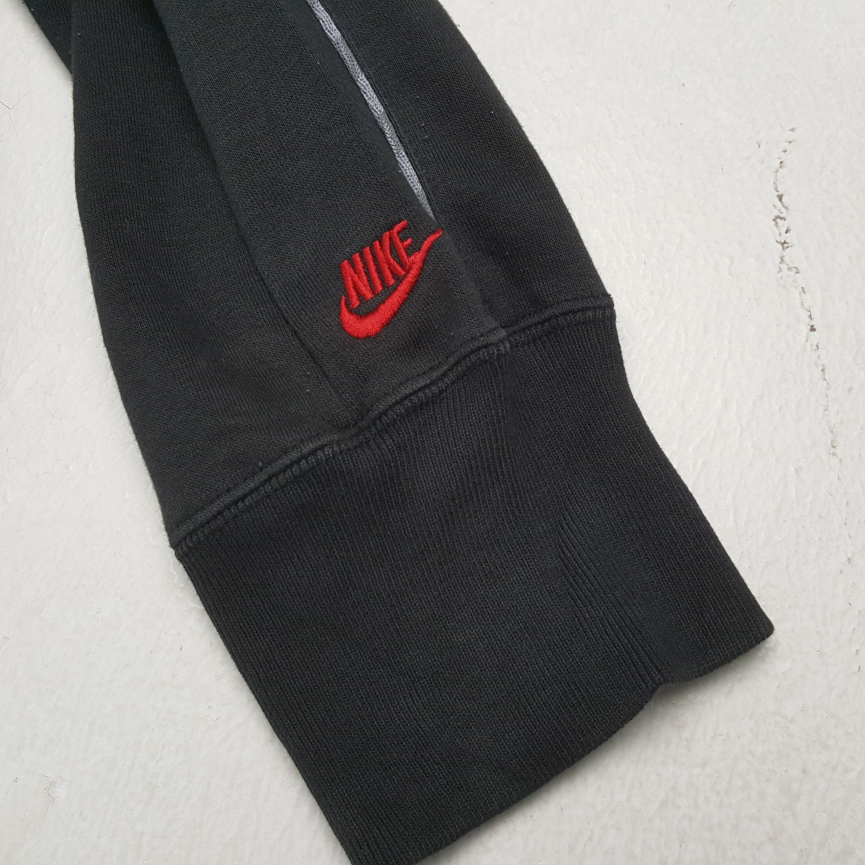 Nike × Vintage Vintage NIKE Sportswear Big Logo Design Hoodies Size US L / EU 52-54 / 3 - 7 Thumbnail