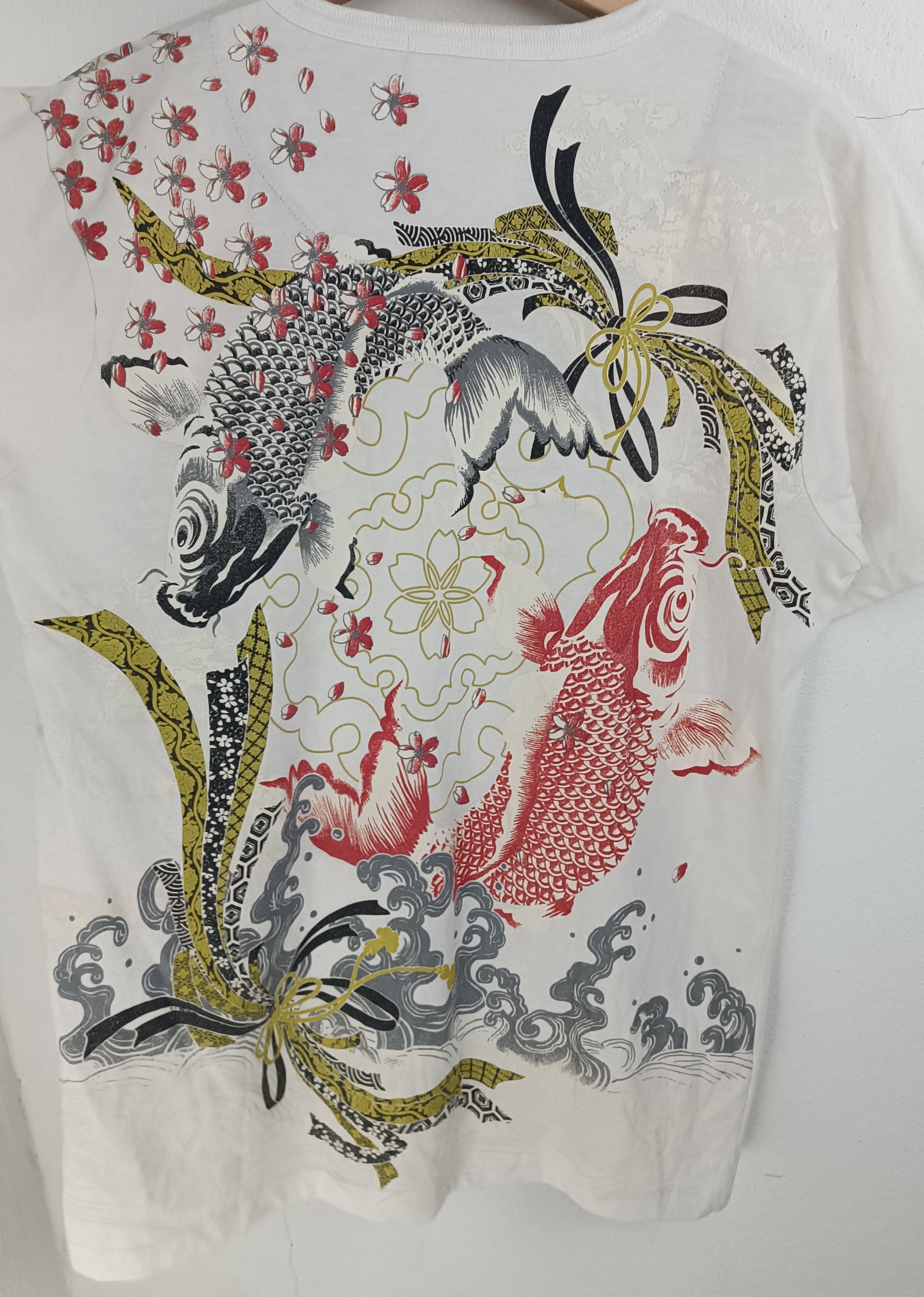 Vintage VINTAGE DRAGON KOI SUKAJAN TATOO JAPANESE TEE VERY RARE Size US L / EU 52-54 / 3 - 11 Thumbnail