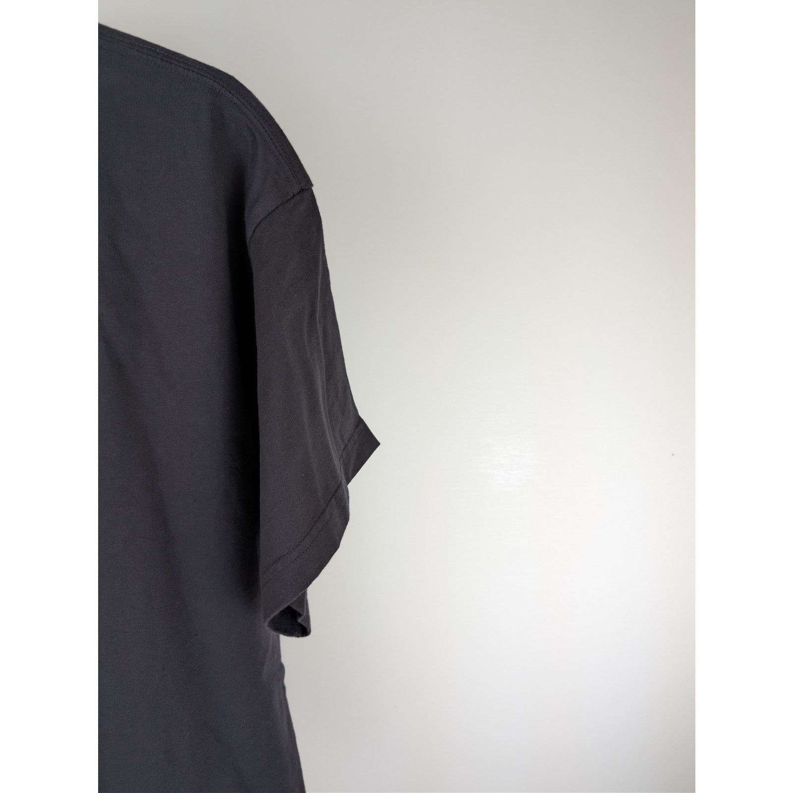 Balenciaga × Under Armour o1rshd1 Vintage Jersey Oversized T-Shirt Washed Black/White Size US M / EU 48-50 / 2 - 13 Thumbnail