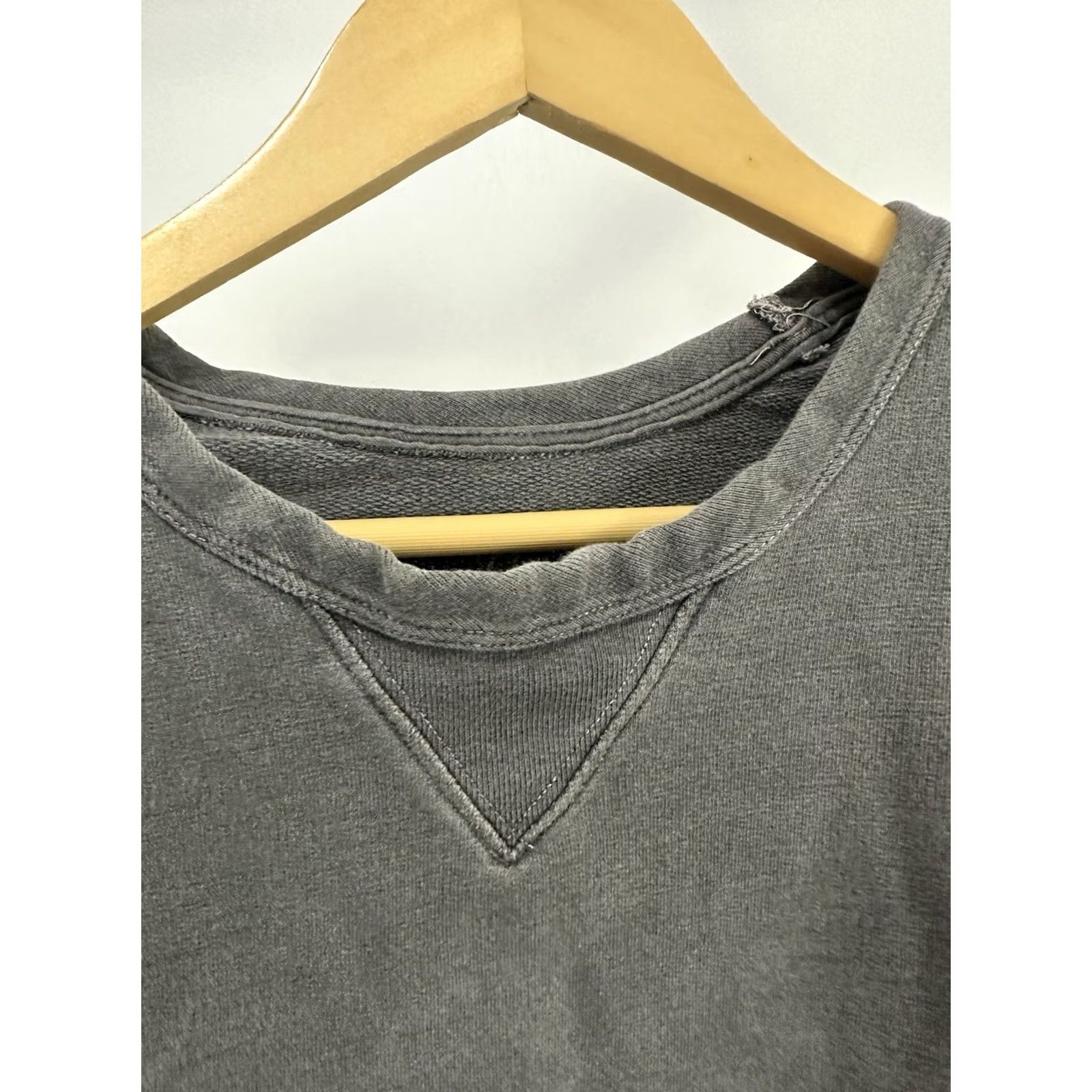 J.Crew VTG J. Crew Sun Faded Single V 50s 60s Repo Crewneck Sweatshirt L Gray Mens Shirt Pullover V-Neck Vintage True Vintage Theme 50s 60s Size US L / EU 52-54 / 3 - 4 Thumbnail