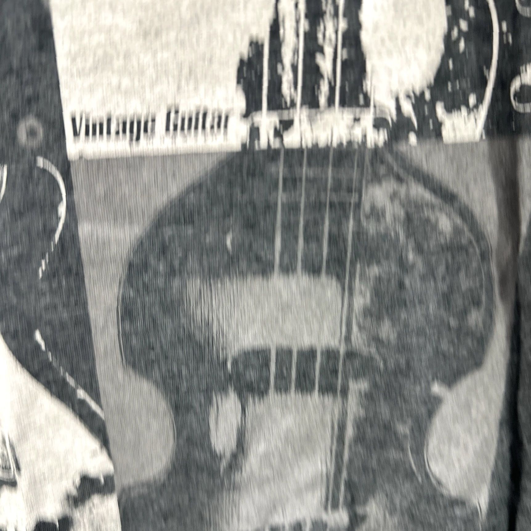 Gildan VINTAGE Gildan Shirt Mens M Gray Graphic Print Guitars Music Y2k Portrait 90s Style Shirt Mens Size US M / EU 48-50 / 2 - 6 Thumbnail