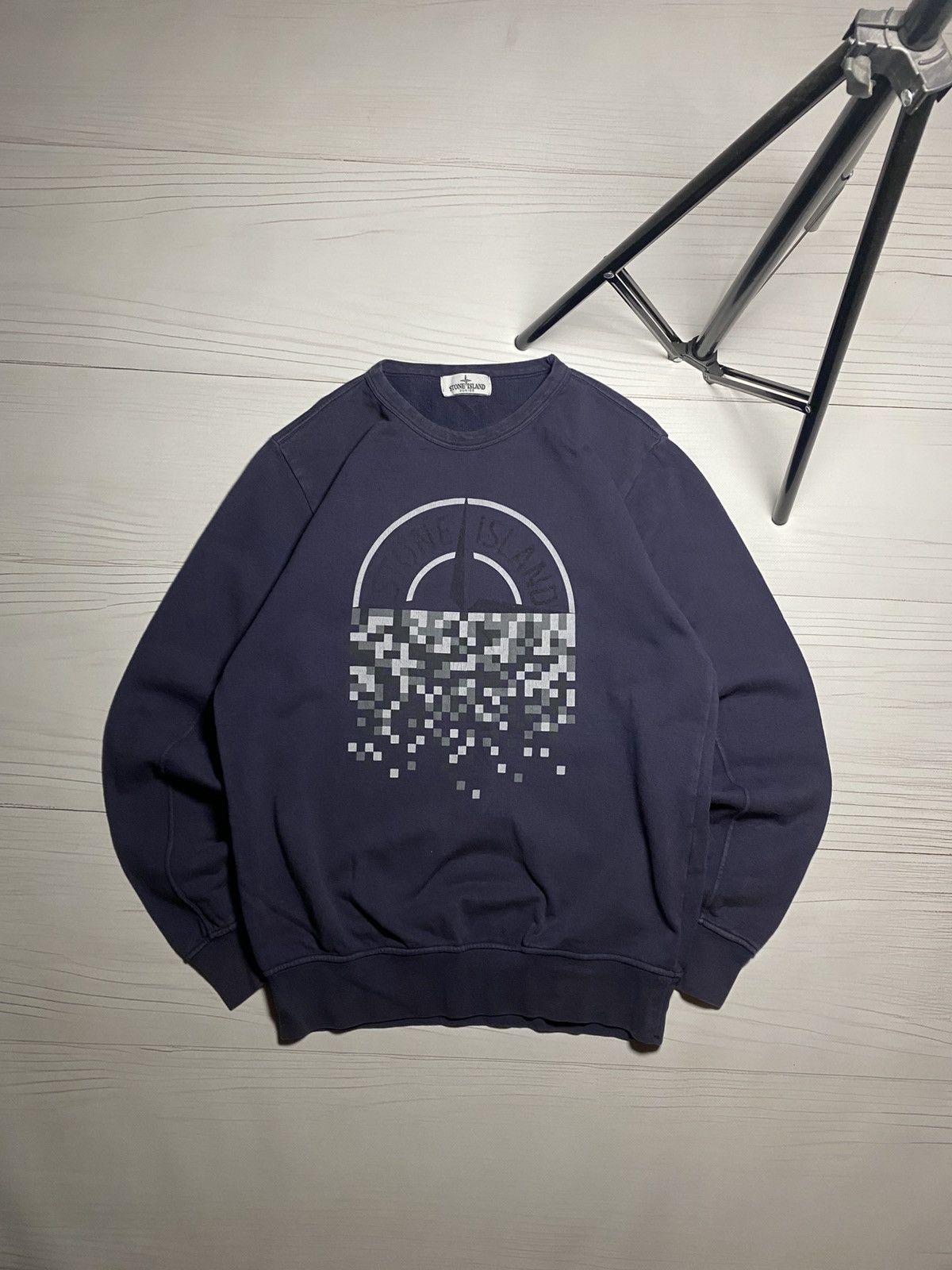 Stone Island Stone Island Junior Pixelated Compass Logo y2k sweatshirt Size US XS / EU 42 / 0 - 1 Thumbnail