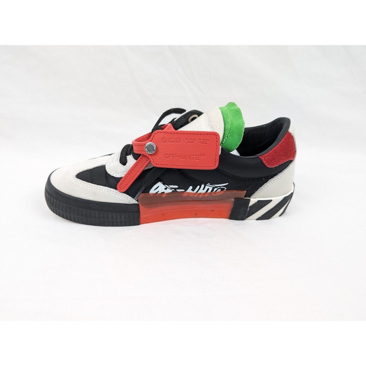 Off-White o1rshd1 Floating Arrow Low-Top Sneakers in Off White Size US 6 / EU 39 - 9 Thumbnail