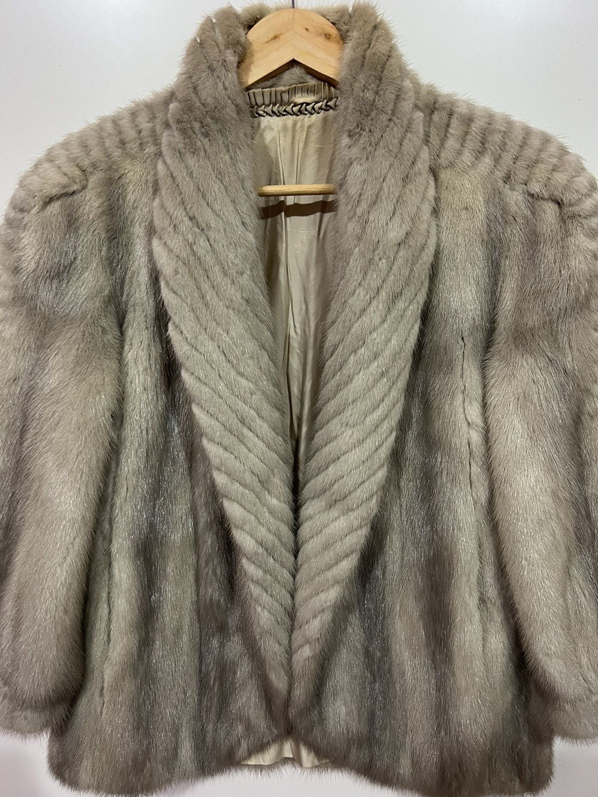 Japanese Brand 🔥 Unknown 🔥 mink fur open fur jacket saga style Size S / US 4 / IT 40 - 4 Thumbnail