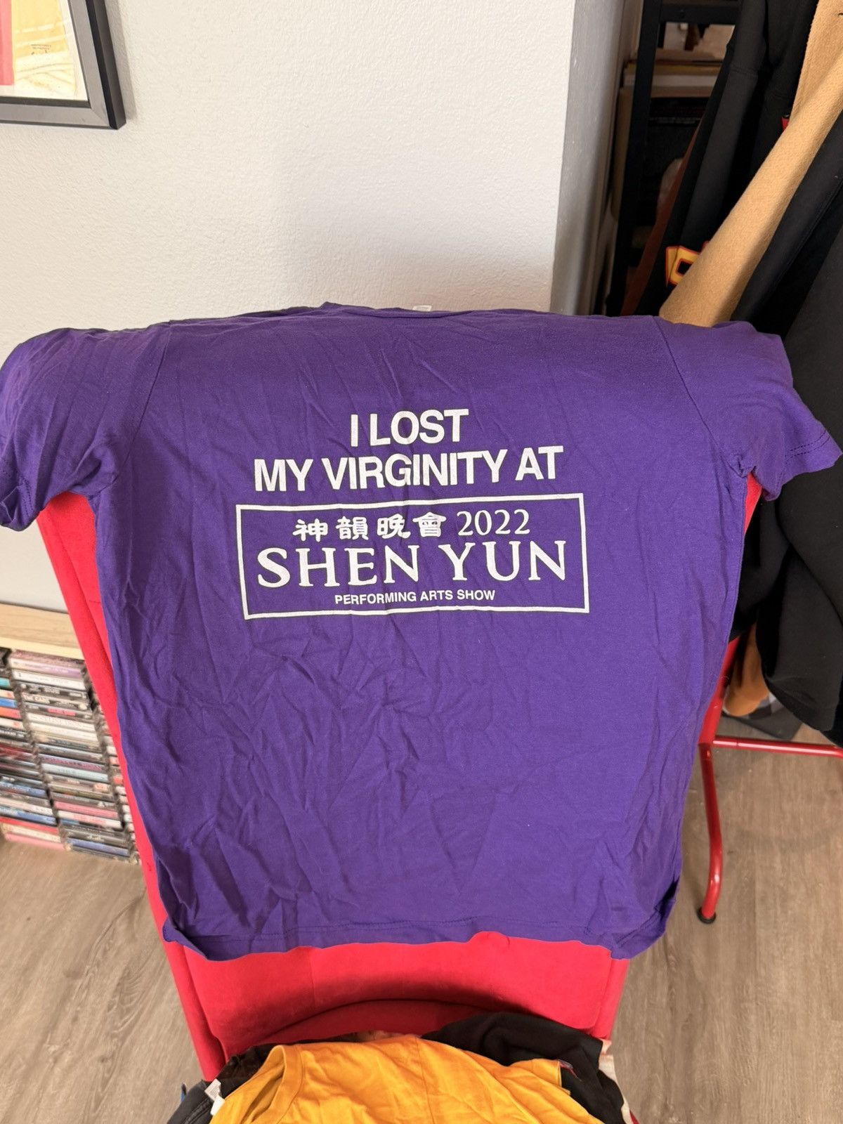 Canvas 2002 “I Lost My Virginity at Shen Yun” t-shirt Size US L / EU 52-54 / 3 - 2 Thumbnail