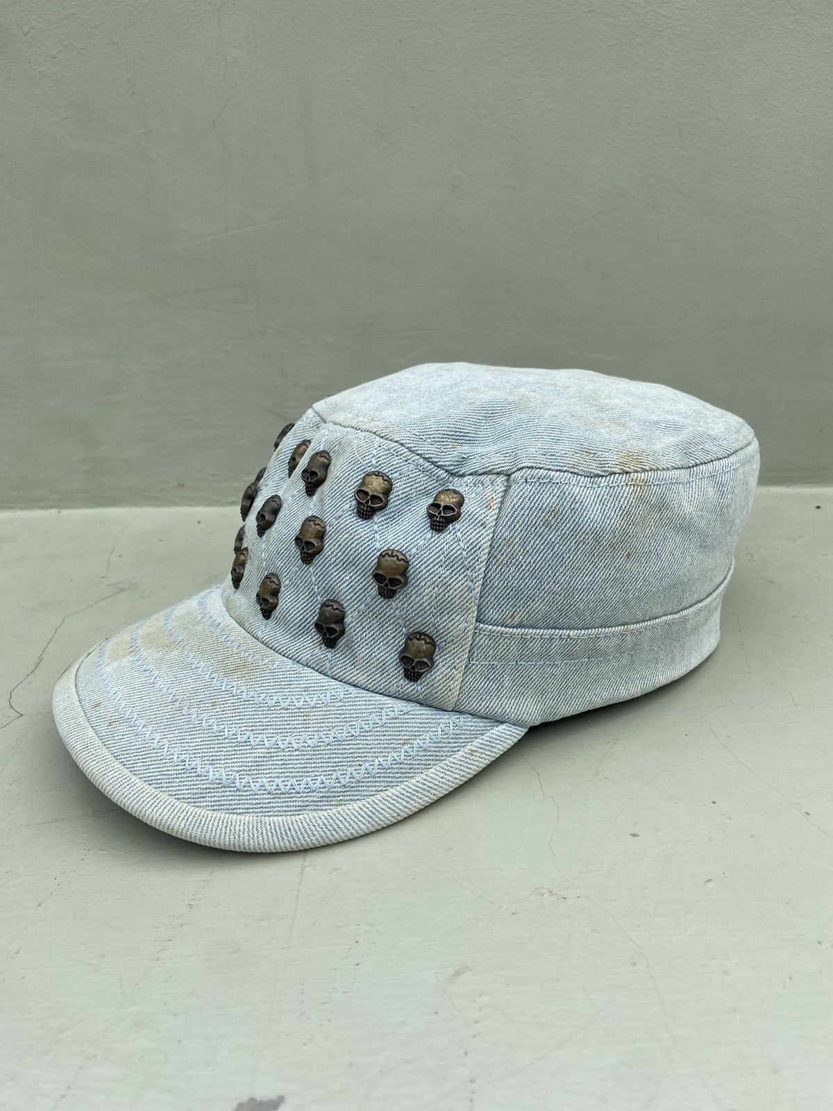If Six Was Nine 2000s derun punk skull studded denim patrol hat Size ONE SIZE - 3 Thumbnail