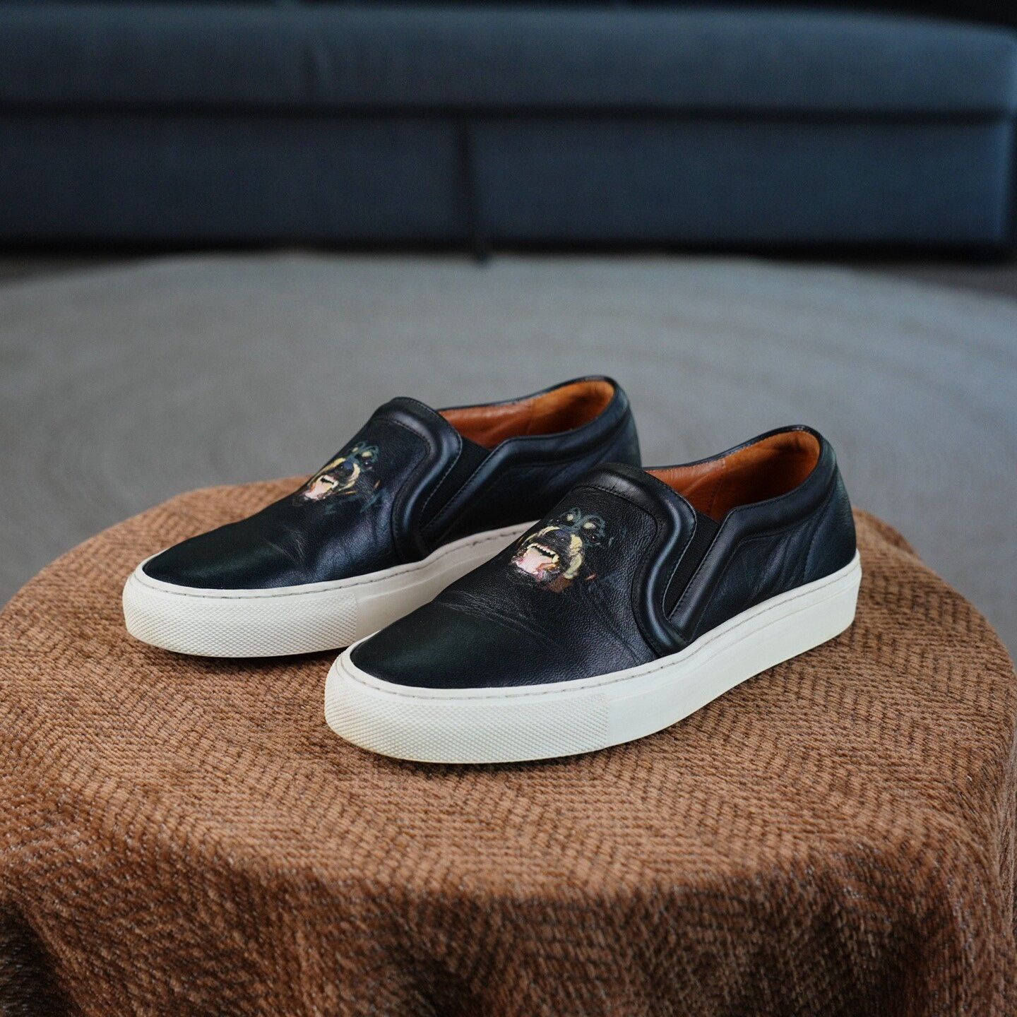 Givenchy Givenchy Black Lowtop Sneakers us_6 Women Size US 6 / IT 36 - 1 Thumbnail