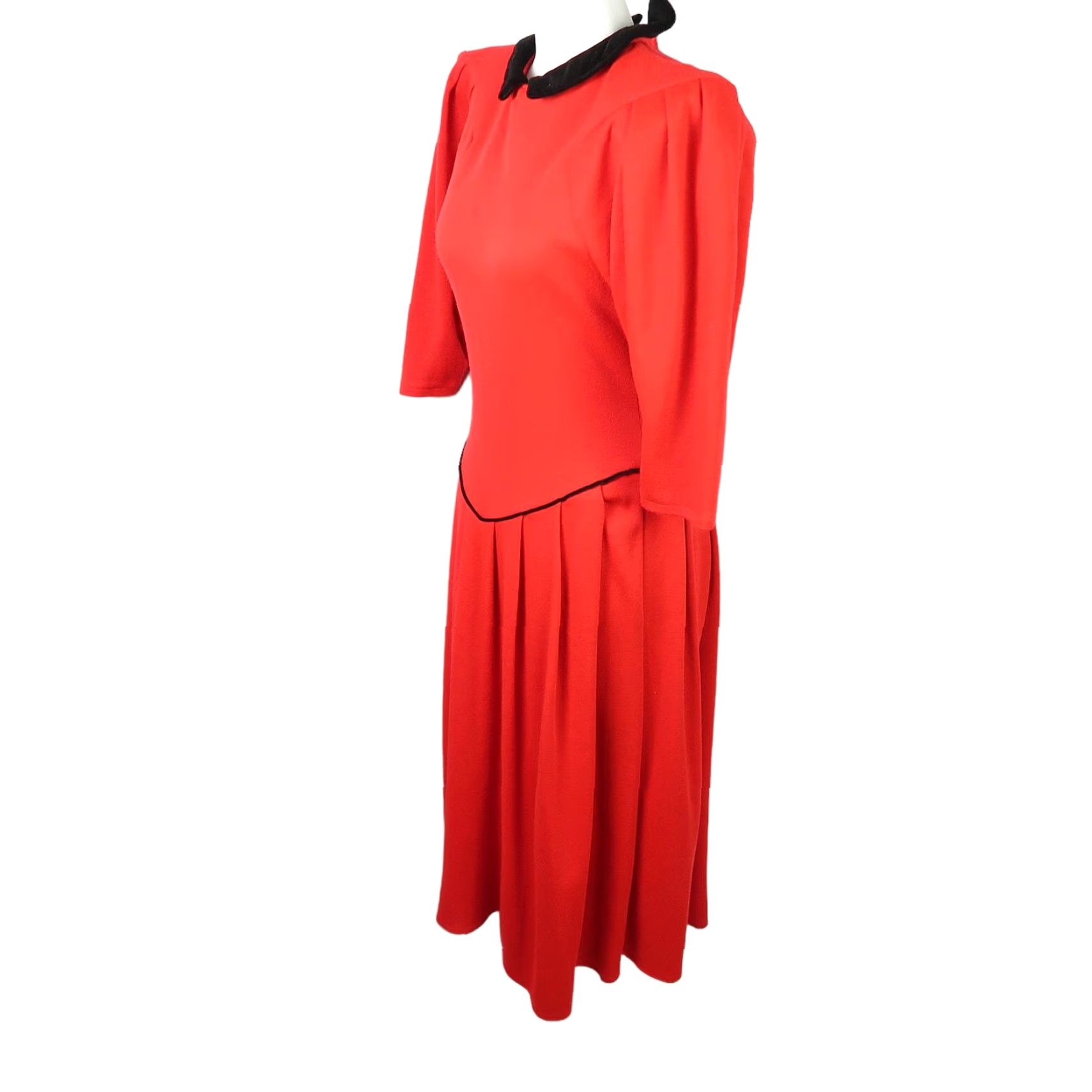 Vintage VINTAGE Byer Too! 80s red knit Cocktail Midi Dress Shirt Dress 3/4 Sleeve Collared Pleated Zip Back Womens S Size 28" / US 6 / IT 42 - 3 Thumbnail