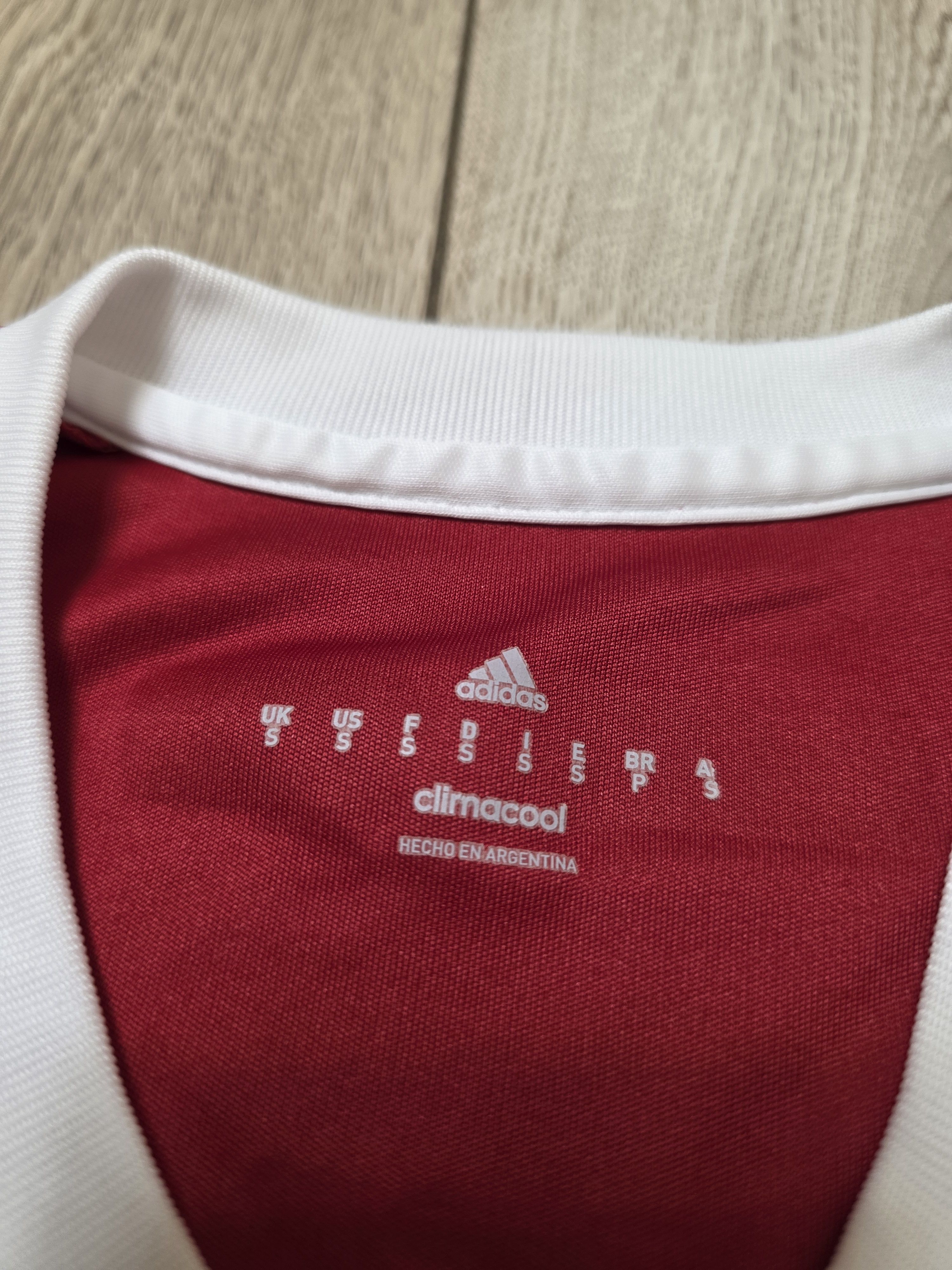 All Sport RIVER PLATE 2015 2016 AWAY FOOTBALL SHIRT SOCCER JERSEY Size US S / EU 44-46 / 1 - 6 Thumbnail