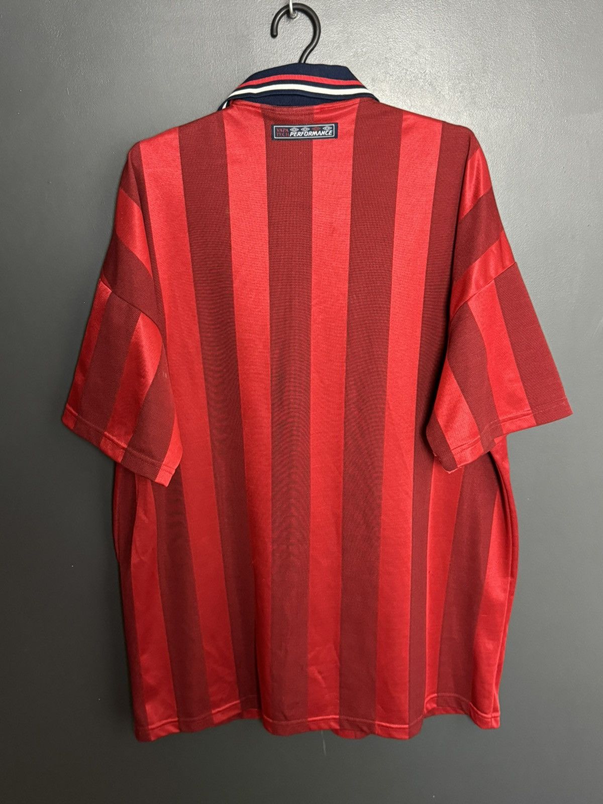 Umbro England National Team 97/99 Away Football Jersey T-Shirt Size US XL / EU 56 / 4 - 2 Thumbnail
