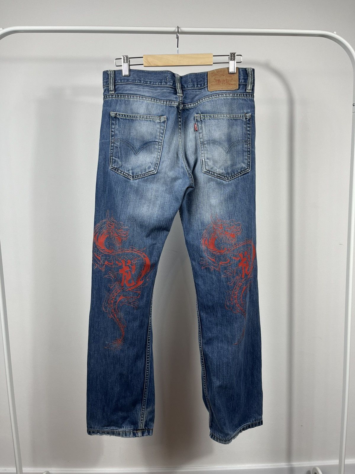 Levi's Levi’s 506 Custom Dragon Print Jeans Red Graphic Rear Art Size US 32 / EU 48 - 1 Thumbnail