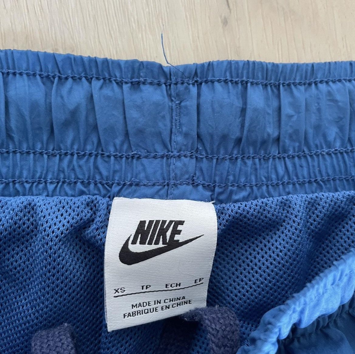 Nike Nike track pants Size US 26 / EU 42 - 4 Thumbnail