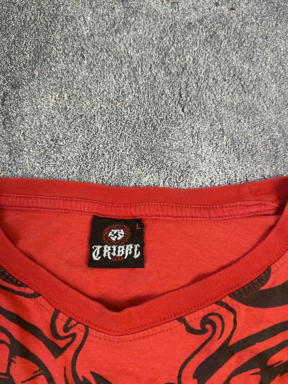 Vintage Vintage 90’s Tribal Gear Graffiti Tattoo Rap T-Shirt Size US L / EU 52-54 / 3 - 2 Thumbnail