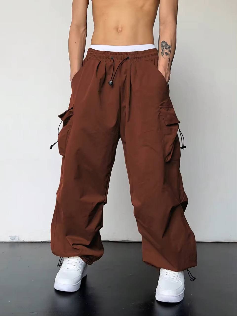 Vintage men's monochrome kargo pants y2k Size US 34 / EU 50 - 1 Thumbnail