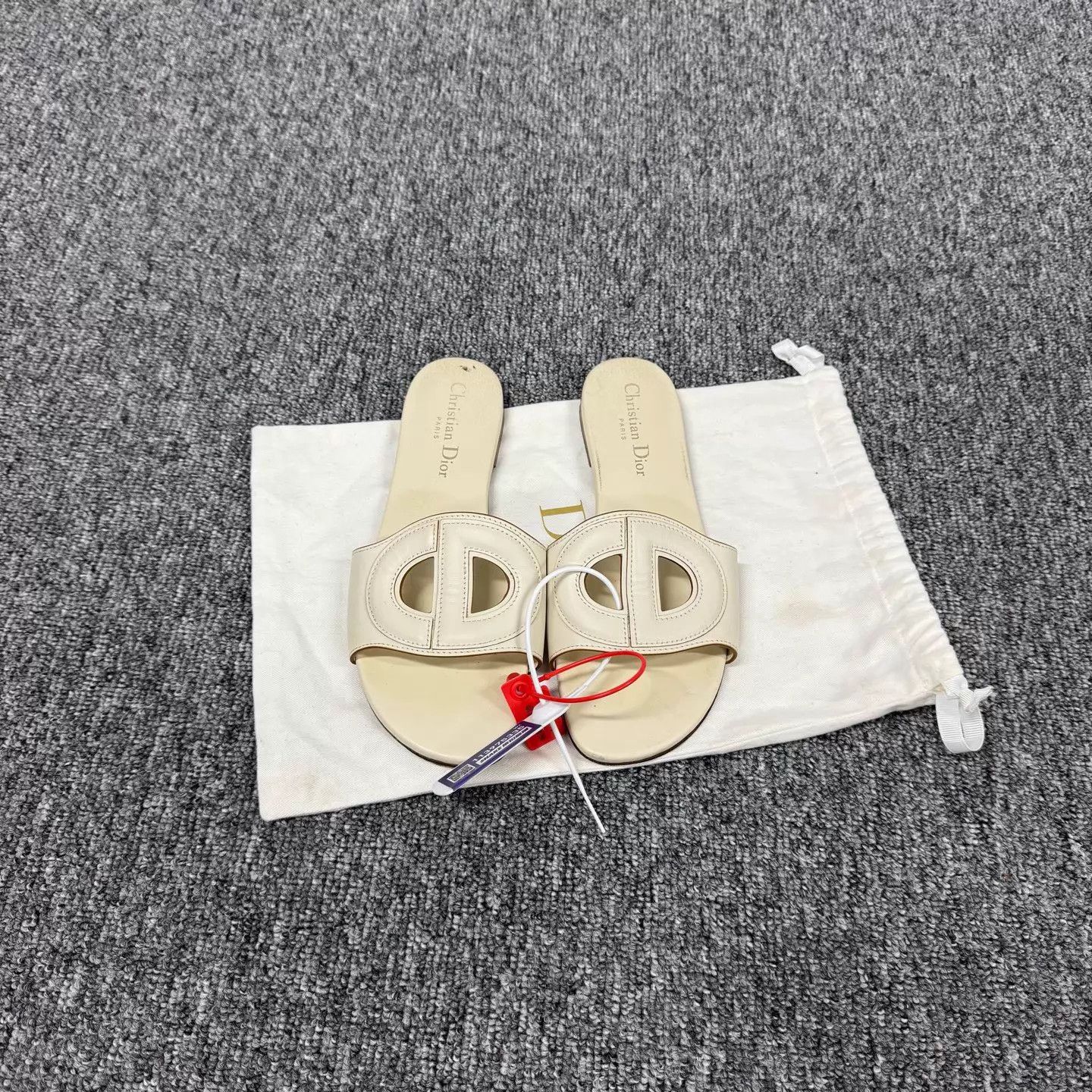 Dior Dior CD Logo Ivory Slide Sandals 37 Size US 6.5 / IT 36.5 - 2 Thumbnail