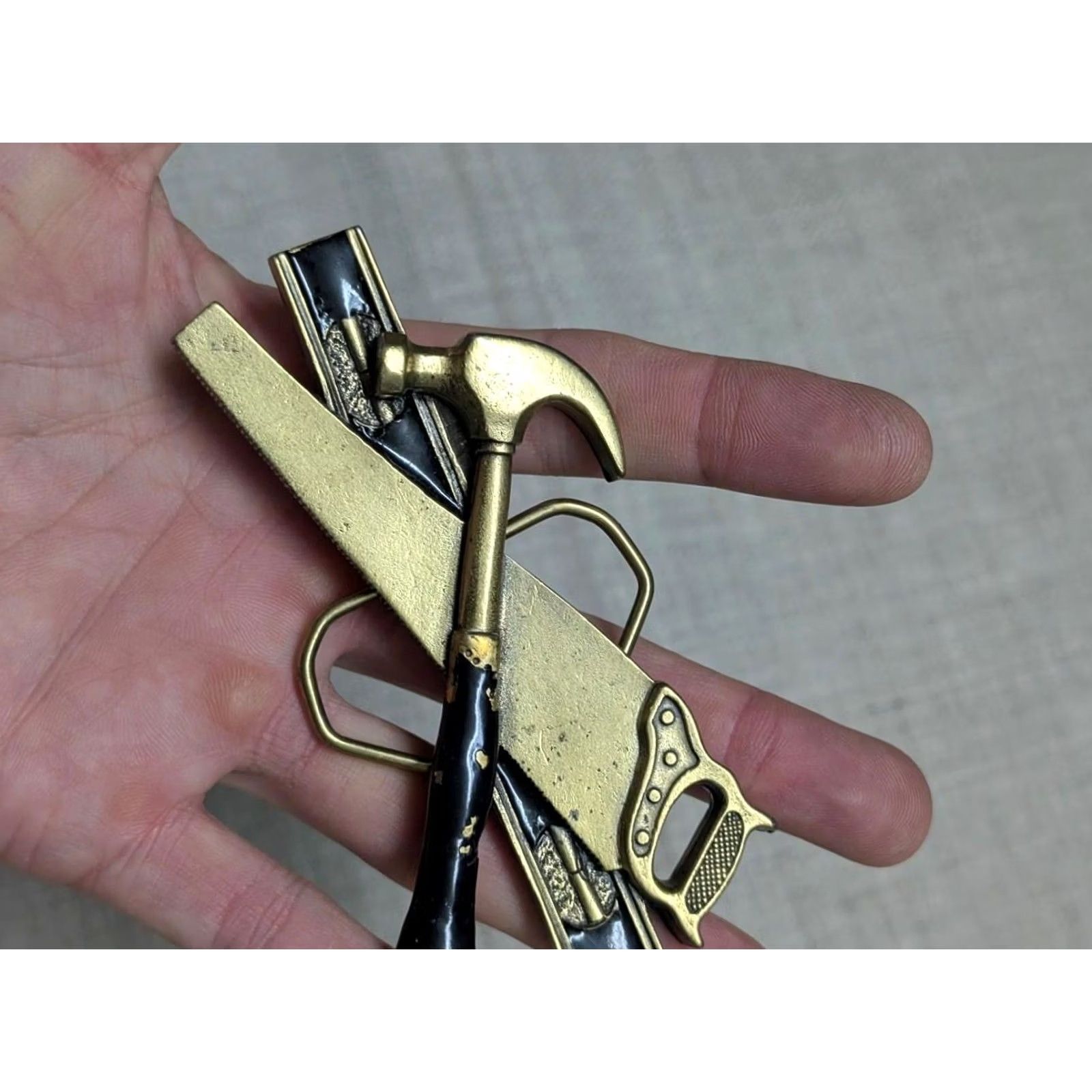 Vintage VINTAGE USA made The Great American Buckle Company belt buckle BRASS hammer pattern belt Buckle Men CARPENTER tools handyman western Size ONE SIZE - 2 Thumbnail