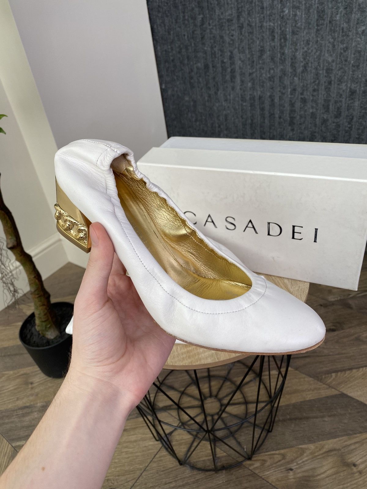 Casadei Casadei White Leather Ballet Flats Gold Heel Slip On Size US 9 / IT 39 - 6 Thumbnail
