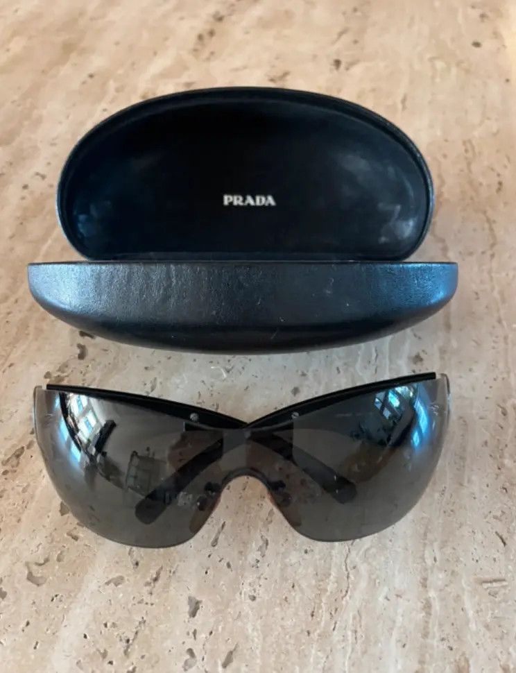 Prada PRADA SunglassesFlame Star Sport Symbol Wrap Shield Mask Size ONE SIZE - 2 Thumbnail